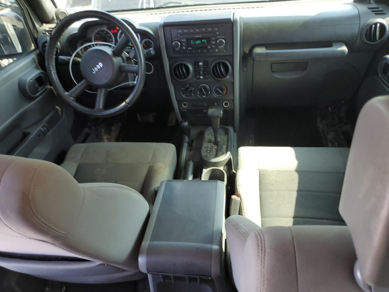 2010 Jeep Wrangler Unlimited Sport VIN: 1J4BA3H10AL136708 Lot: 56530964