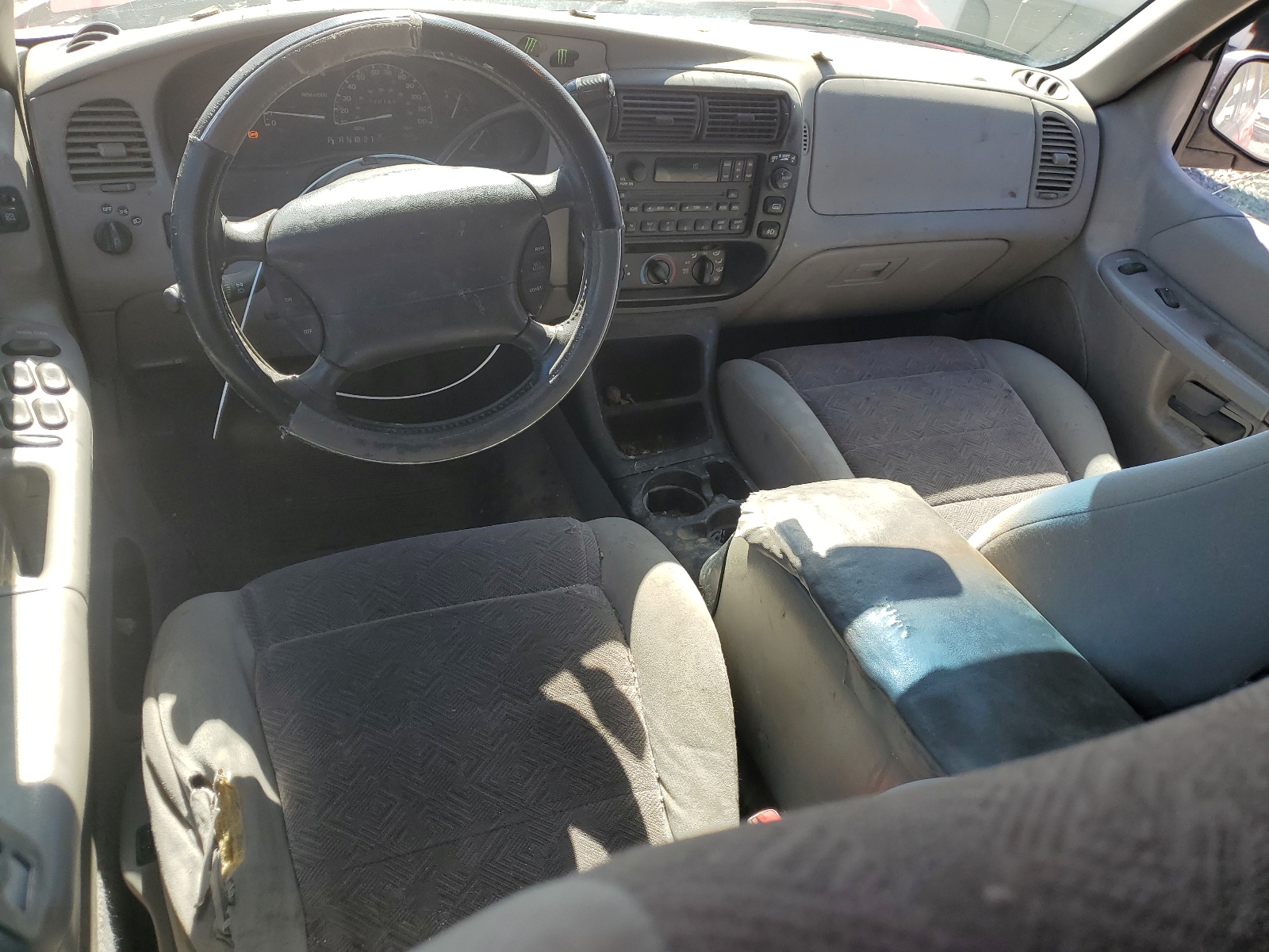 1FMZU34E4WZC08515 1998 Ford Explorer