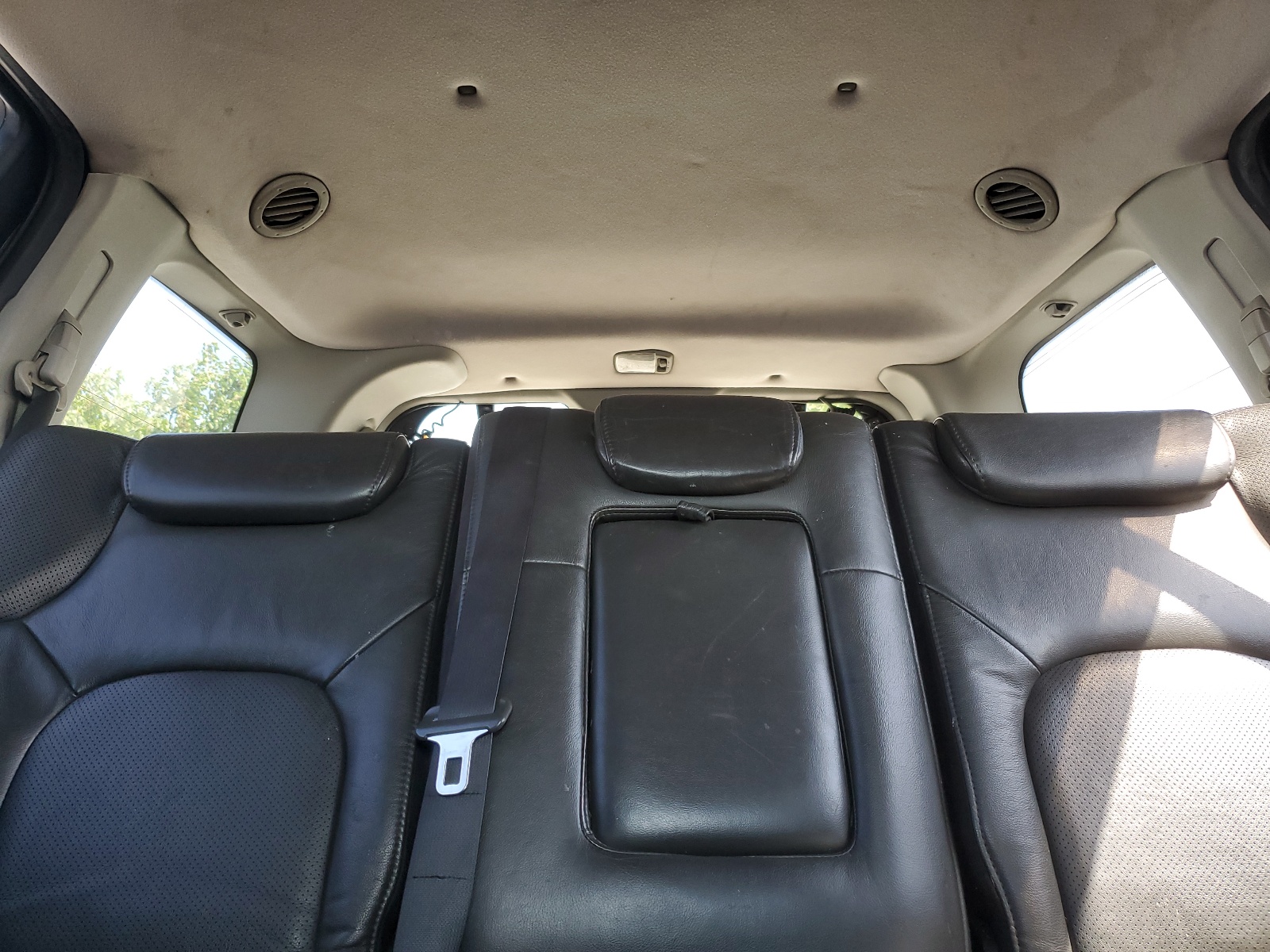 5N1AR18U25C782567 2005 Nissan Pathfinder Le