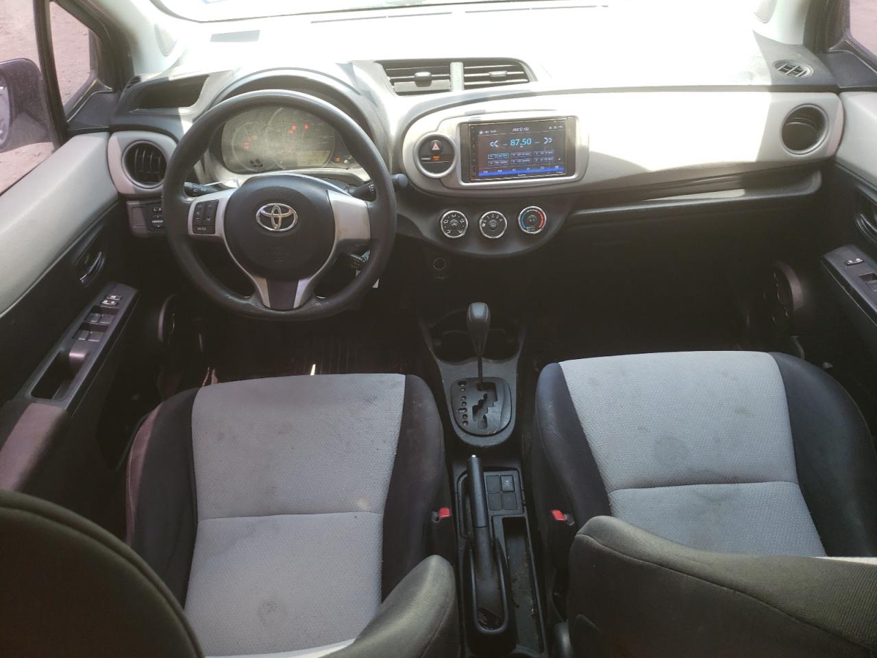 JTDKTUD30DD556061 2013 Toyota Yaris