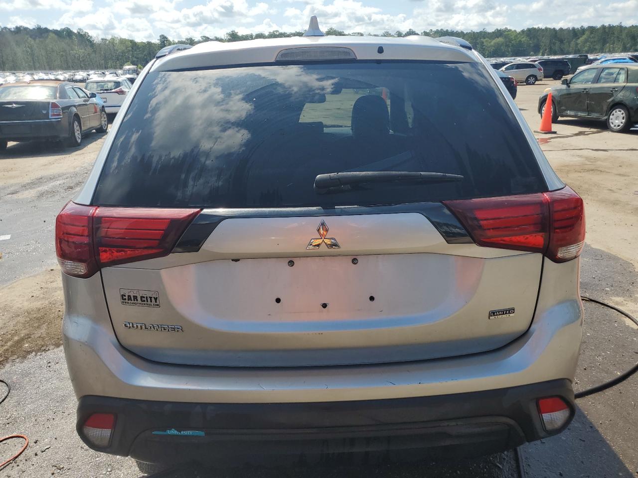 2020 Mitsubishi Outlander Se VIN: JA4AZ3A37LZ031065 Lot: 57691074