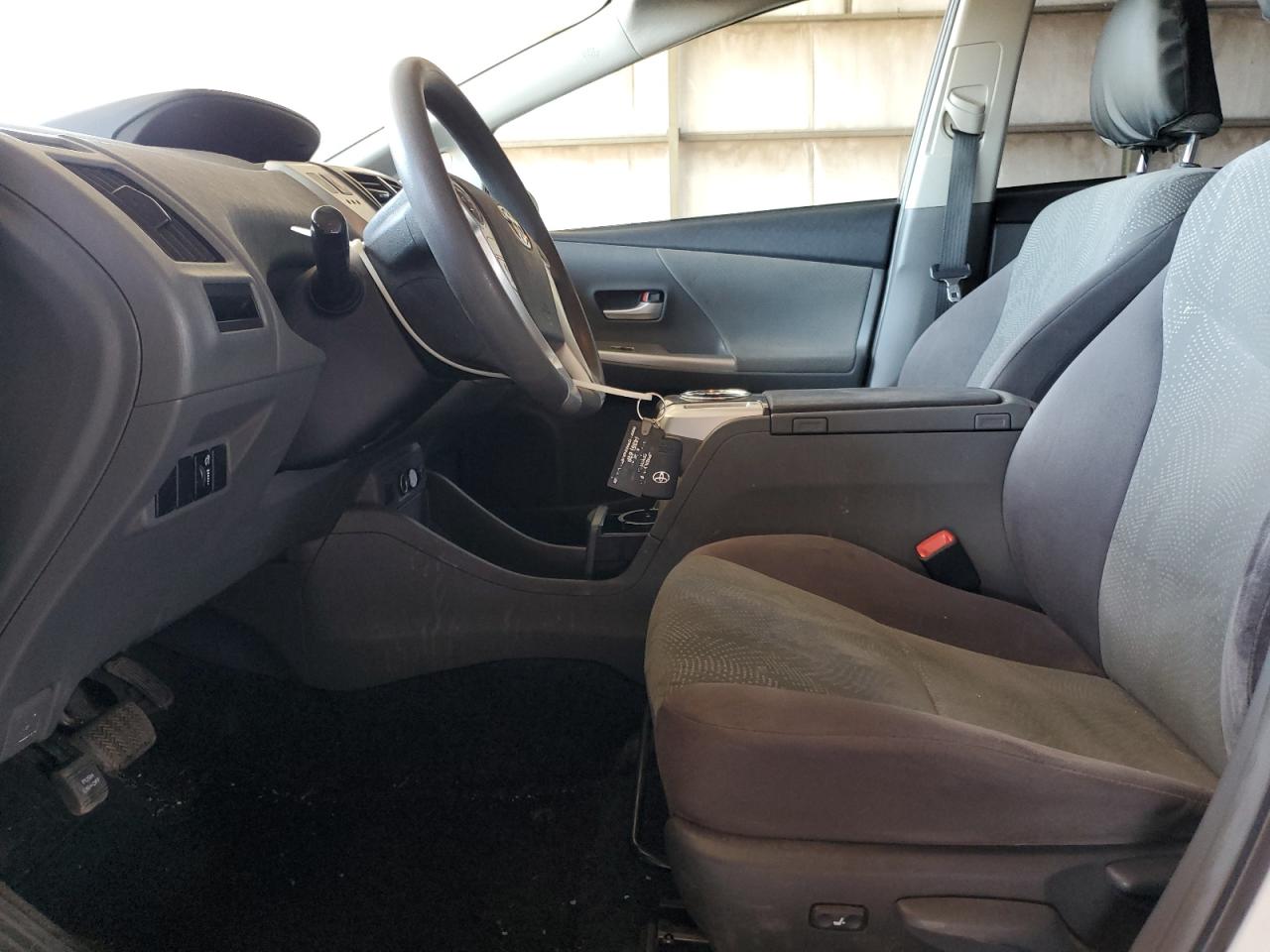 2012 Toyota Prius - Image 7