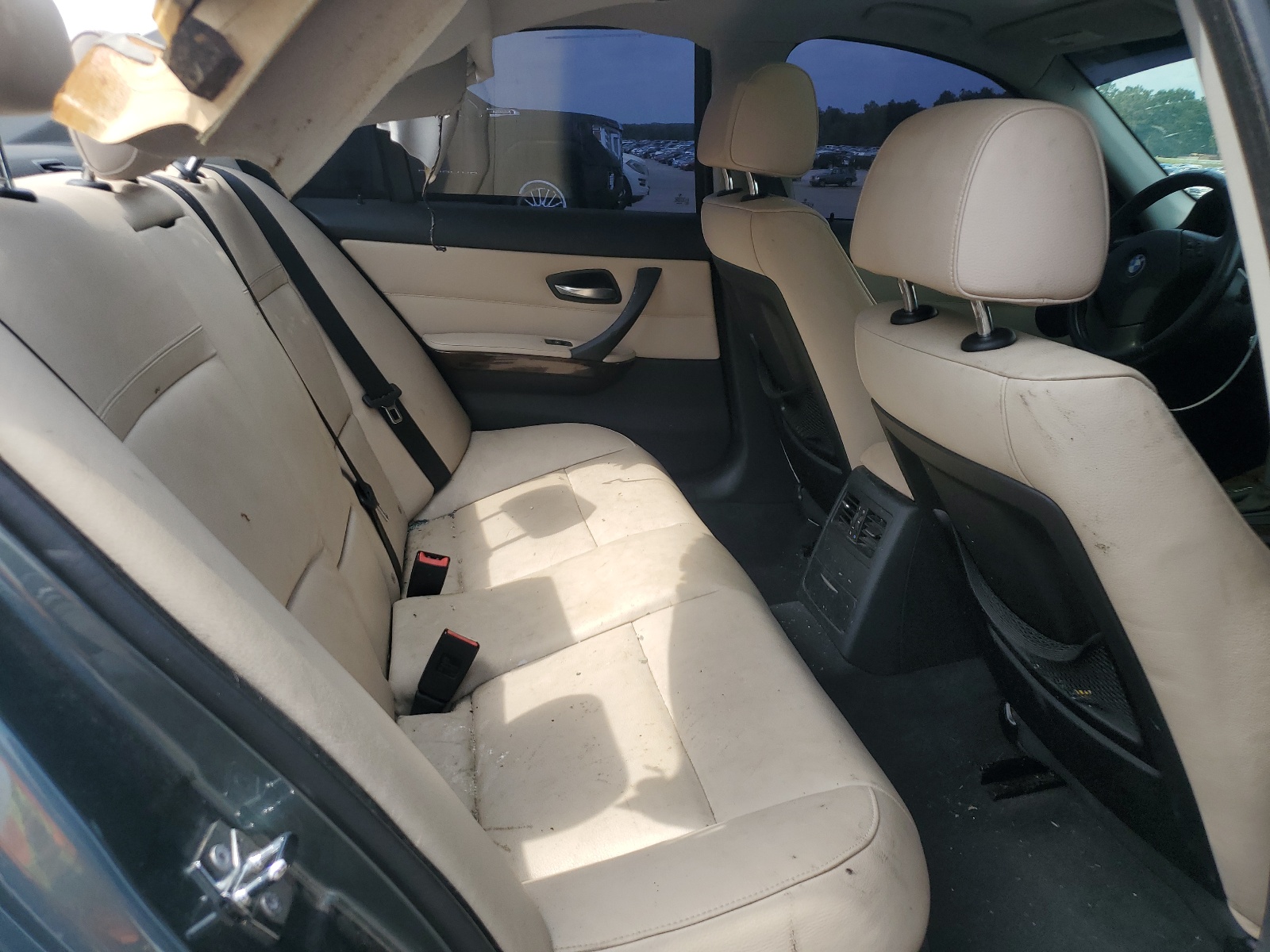 WBAPH77599NL85489 2009 BMW 328 I