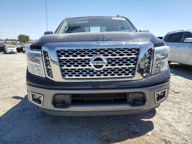  NISSAN TITAN 2017 Черный