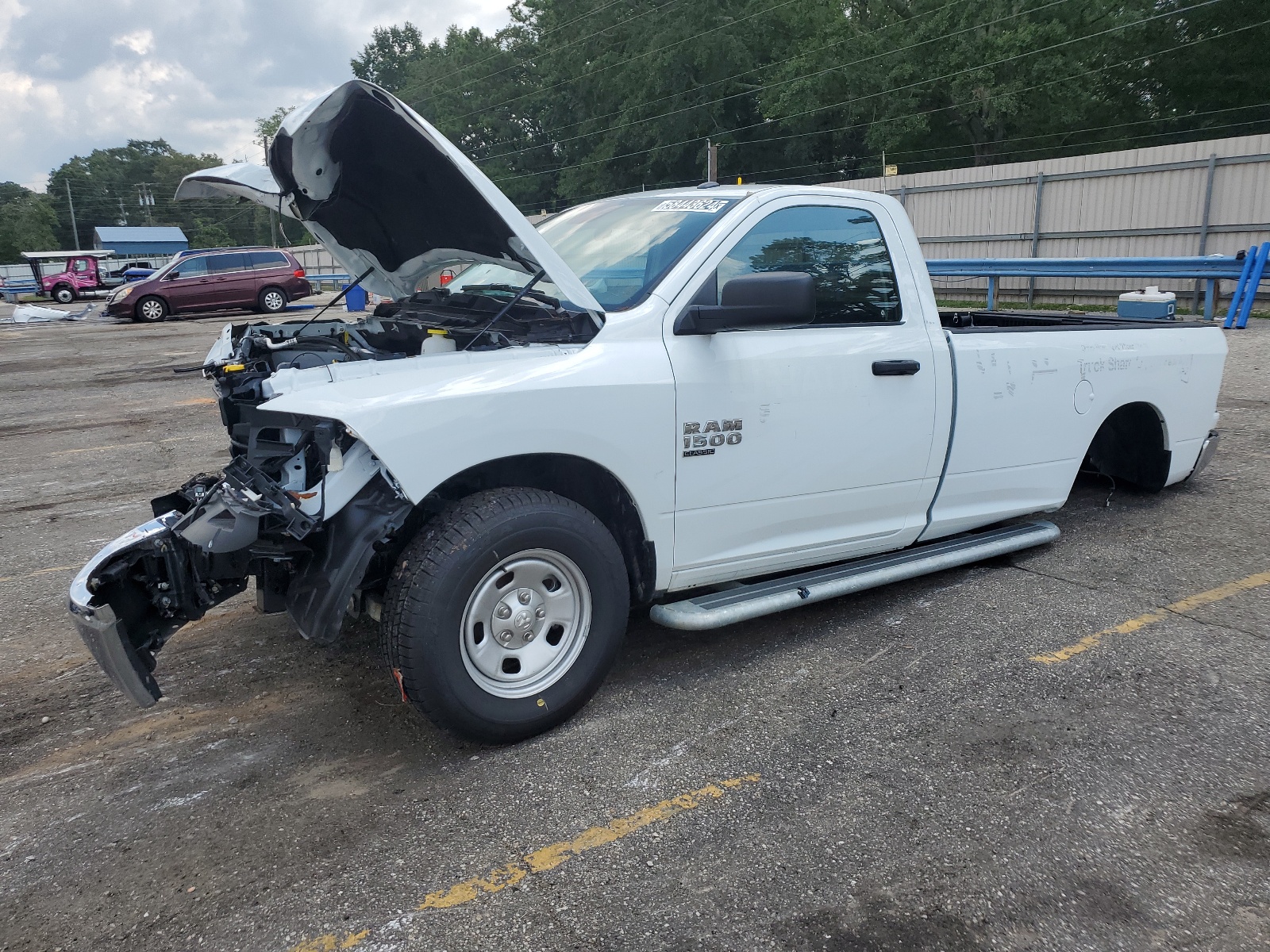 2023 Ram 1500 Classic Tradesman vin: 3C6JR6DG8PG665827