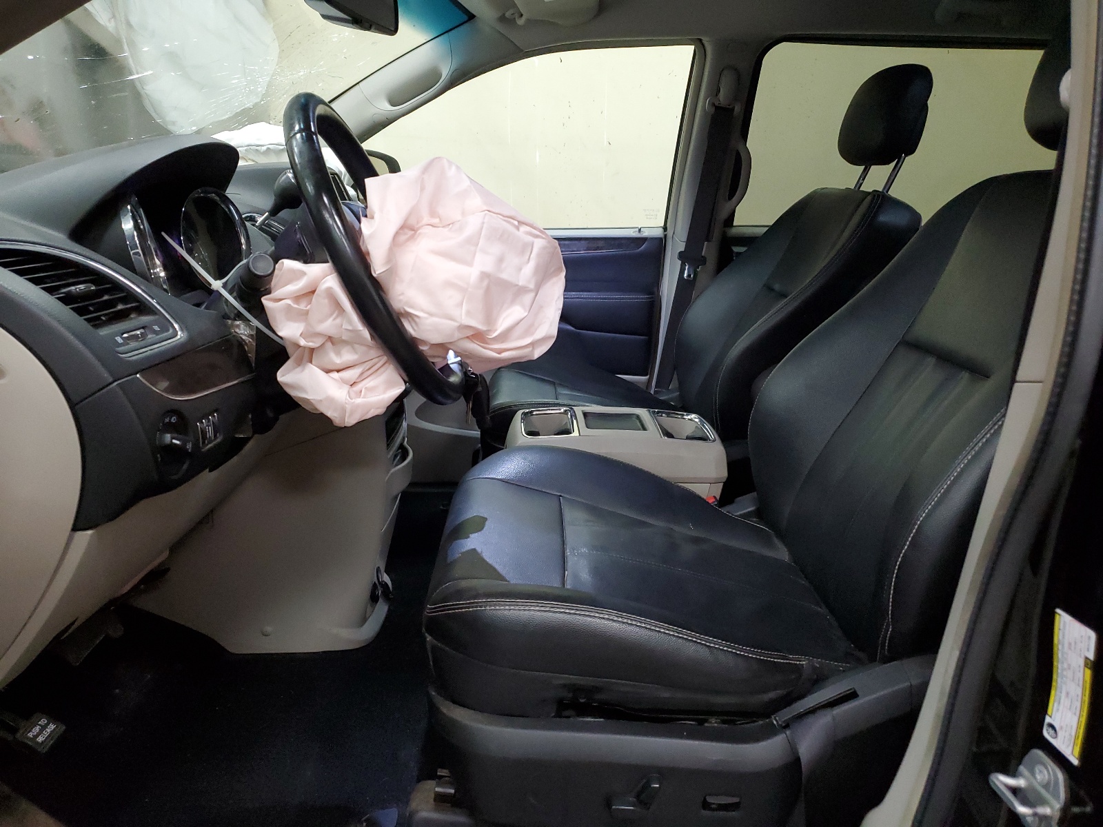 2C4RC1BG4GR141703 2016 Chrysler Town & Country Touring