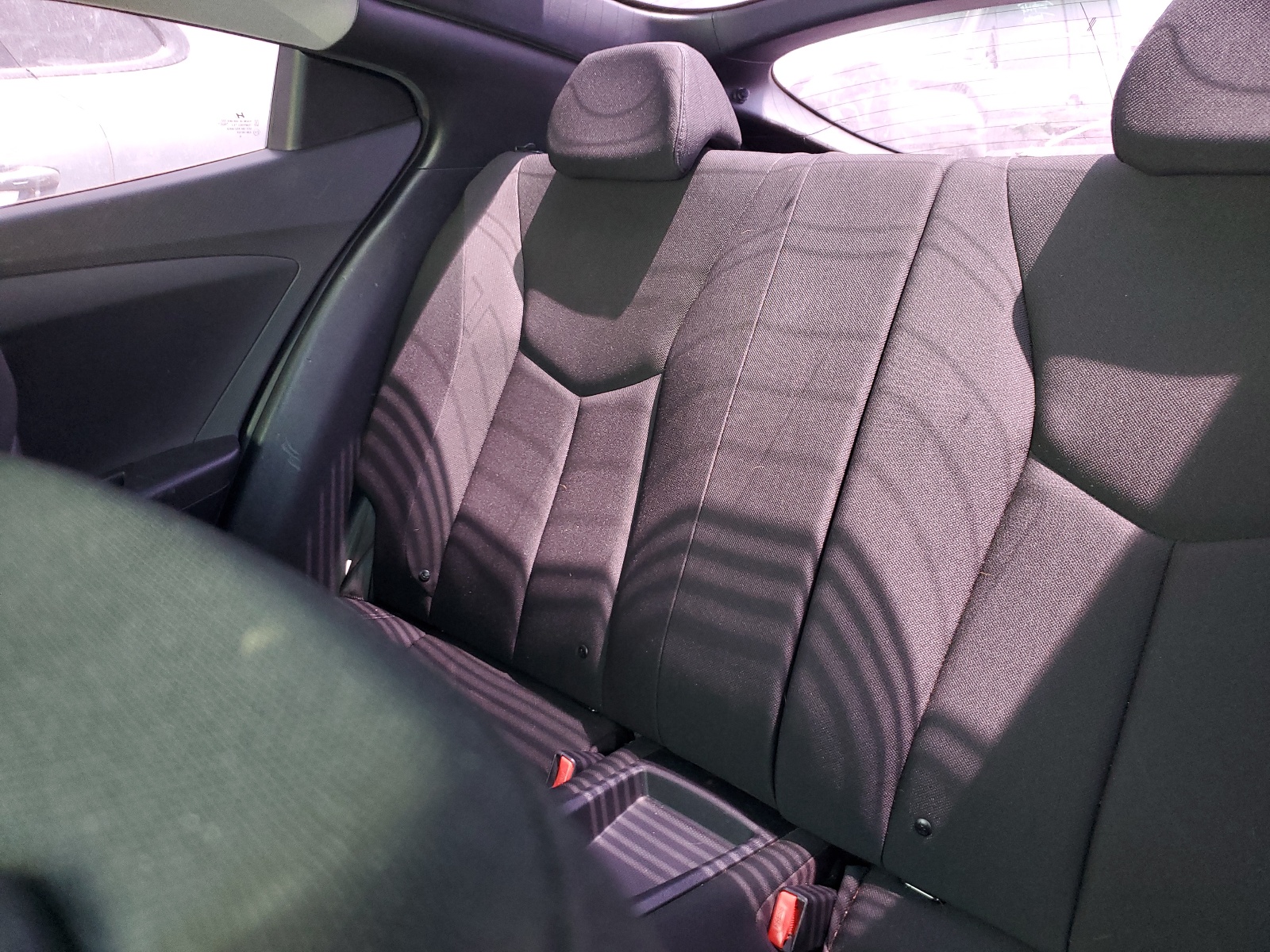 KMHTC6AD0GU252953 2016 Hyundai Veloster