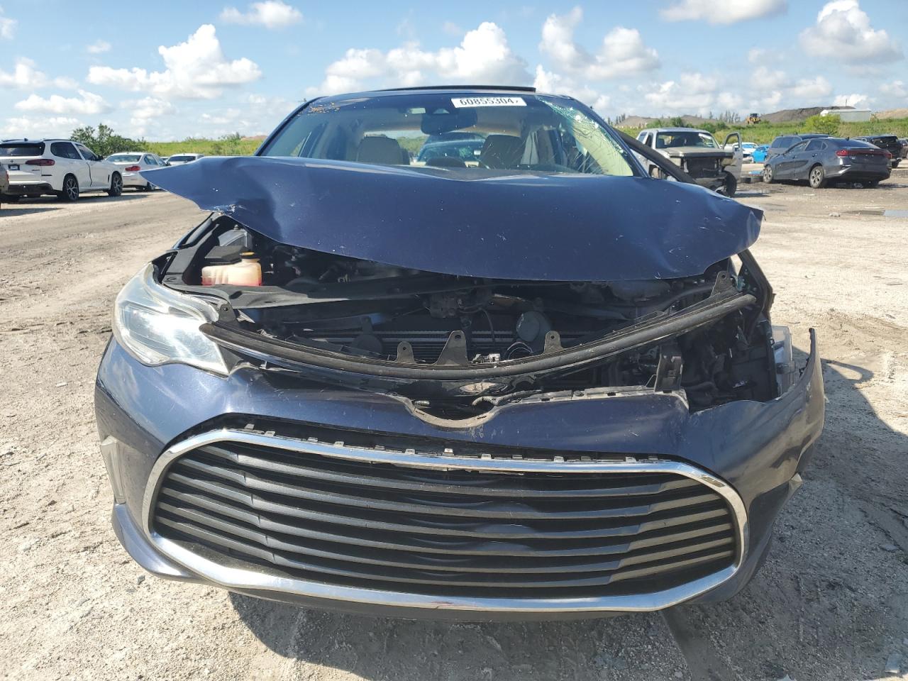 2016 Toyota Avalon - Image 5