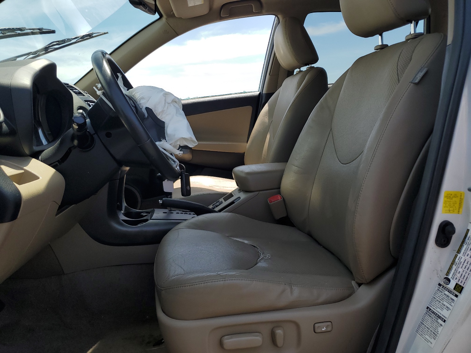 2T3DF4DV7BW161943 2011 Toyota Rav4 Limited