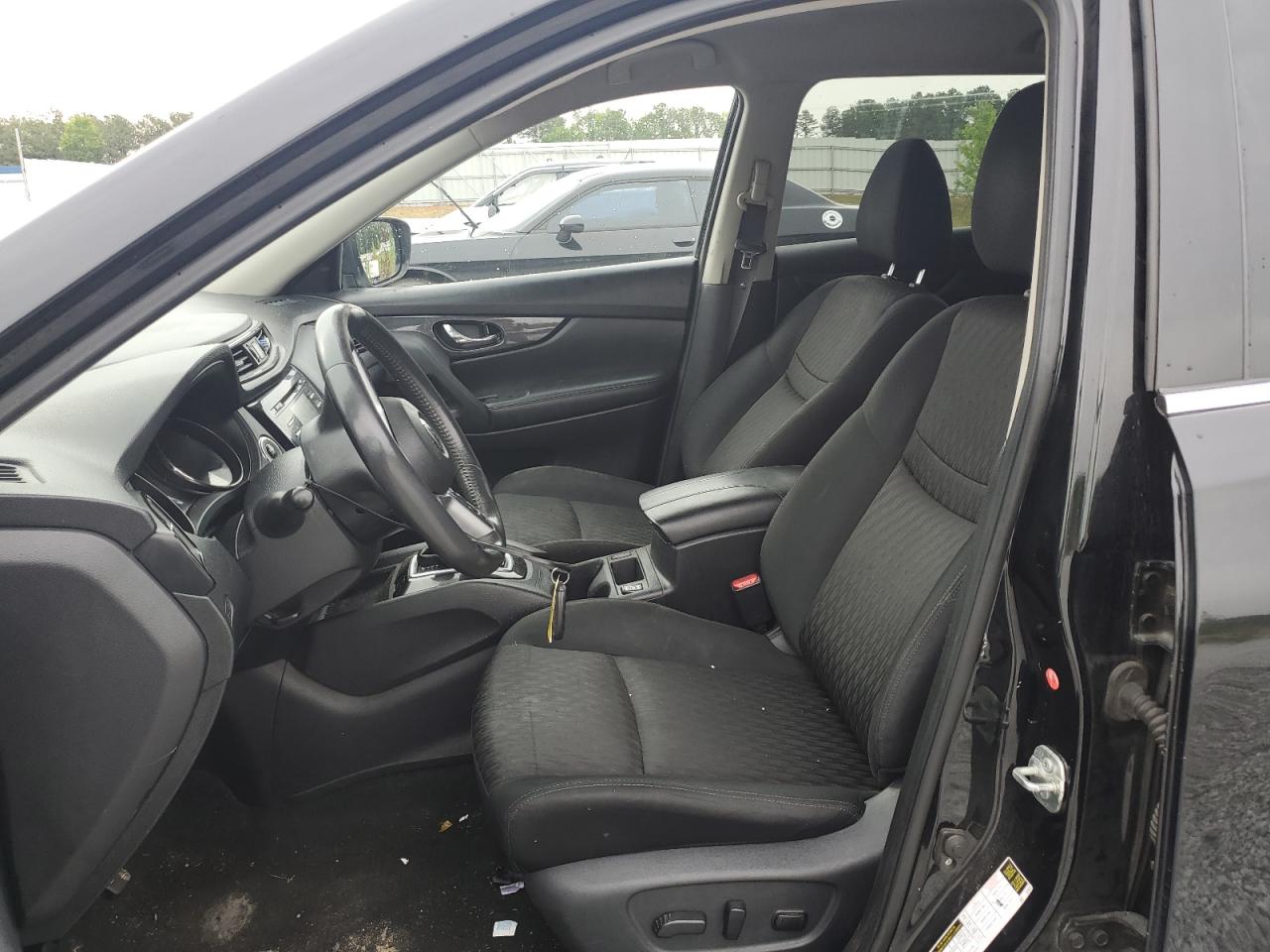 2017 Nissan Rogue S VIN: KNMAT2MV0HP618337 Lot: 58260334