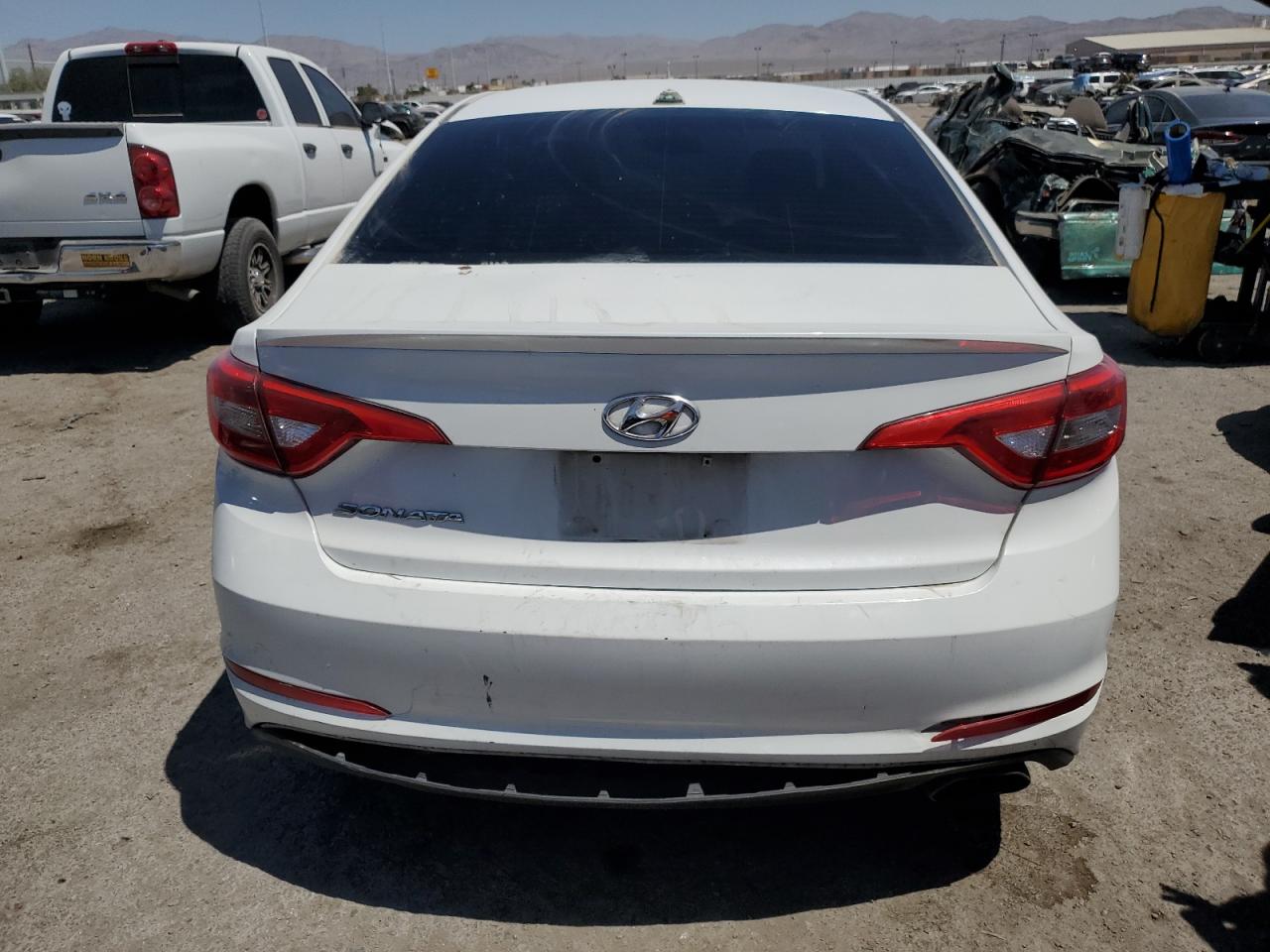 2015 Hyundai Sonata - Image 6
