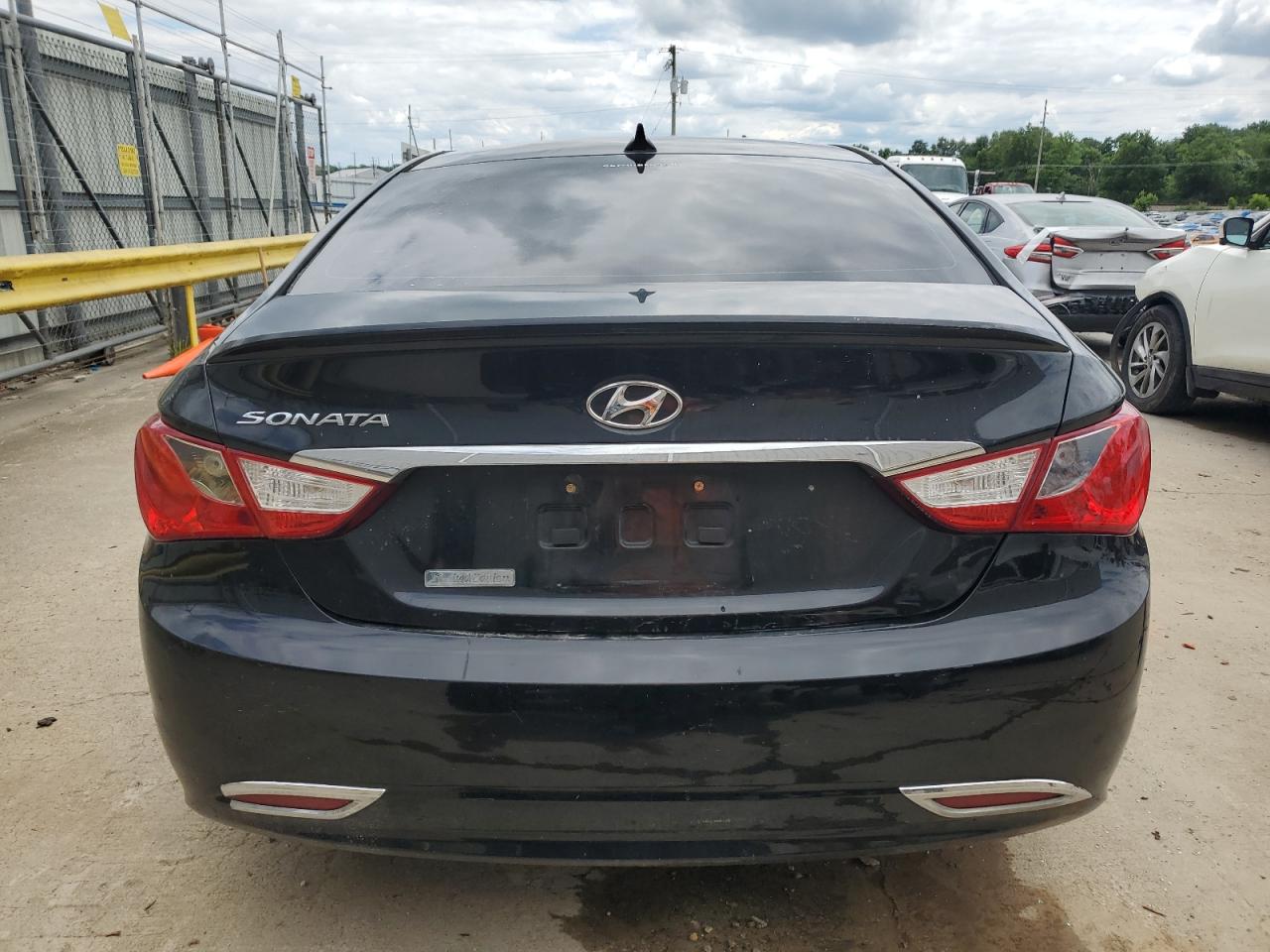 2013 Hyundai Sonata - Image 6