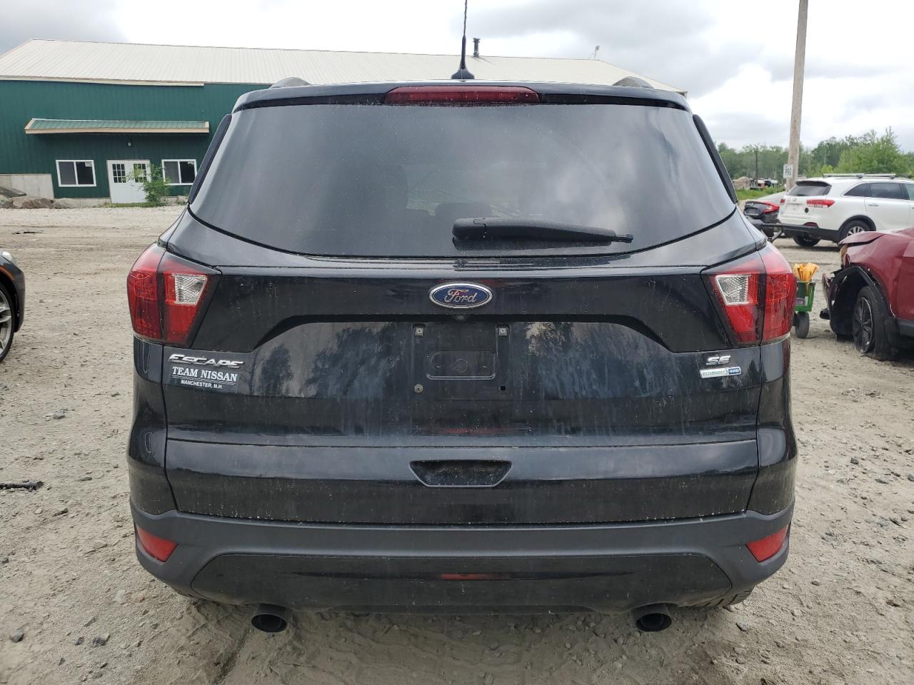 1FMCU9GD1KUB06978 2019 Ford Escape Se