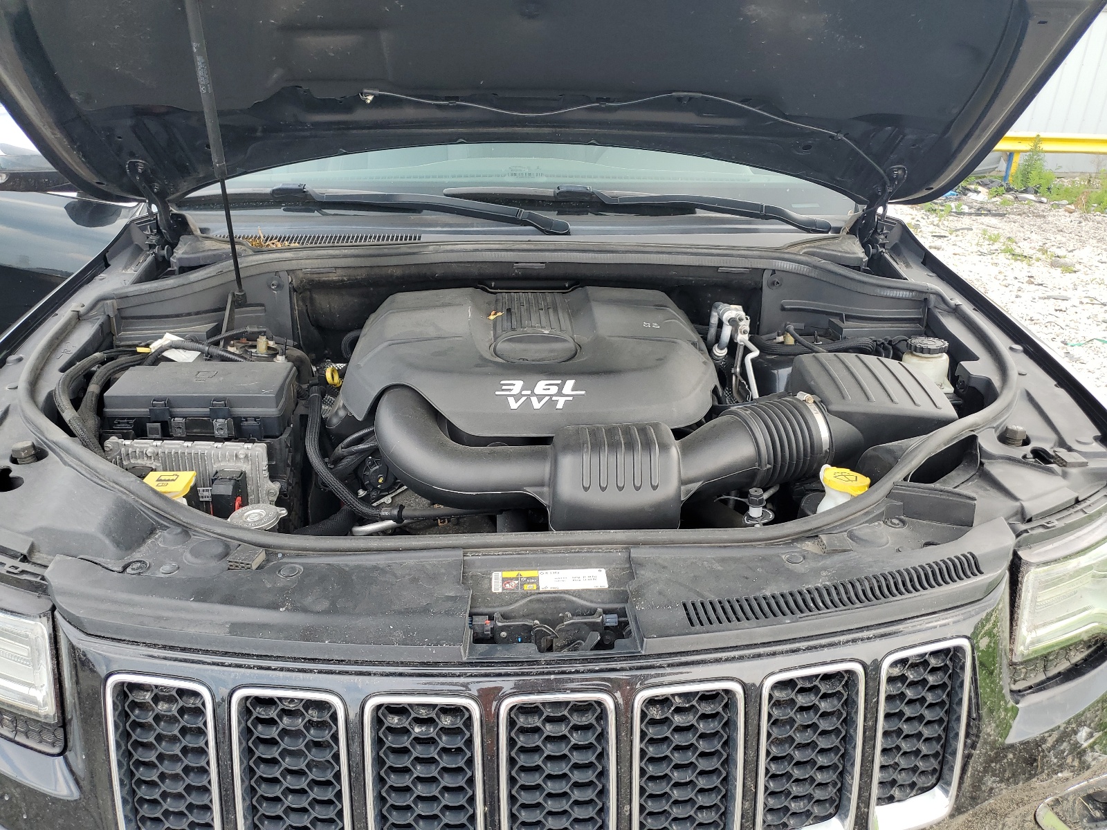 1C4RJFCG1EC171880 2014 Jeep Grand Cherokee Overland