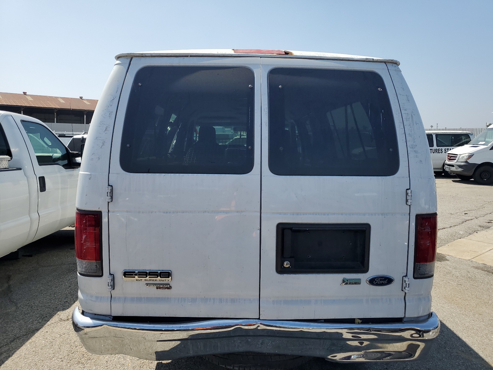 1FBSS3BL8BDB15084 2011 Ford Econoline E350 Super Duty Wagon