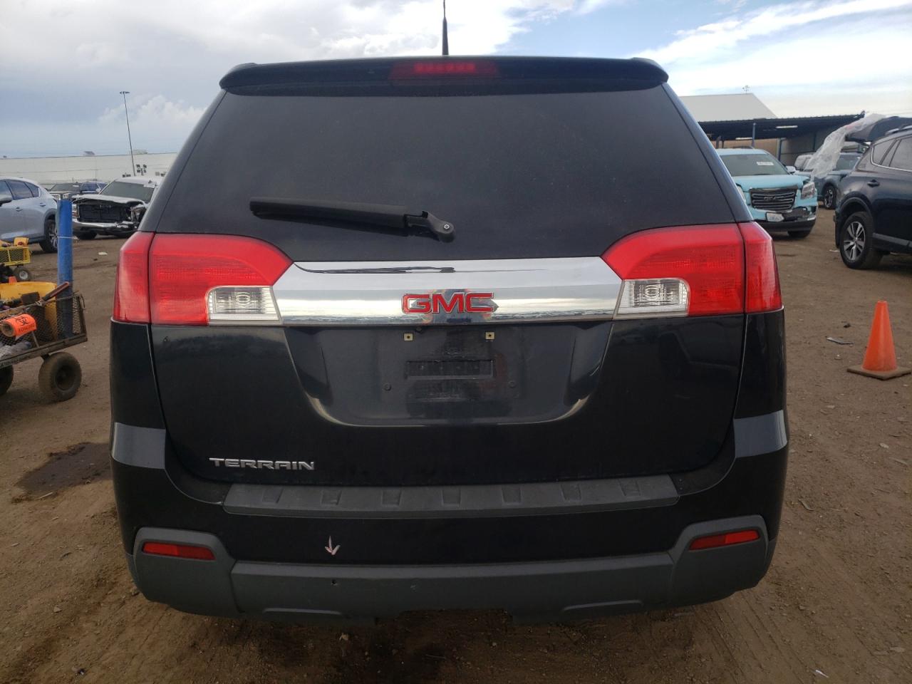 2011 GMC Terrain - Image 6