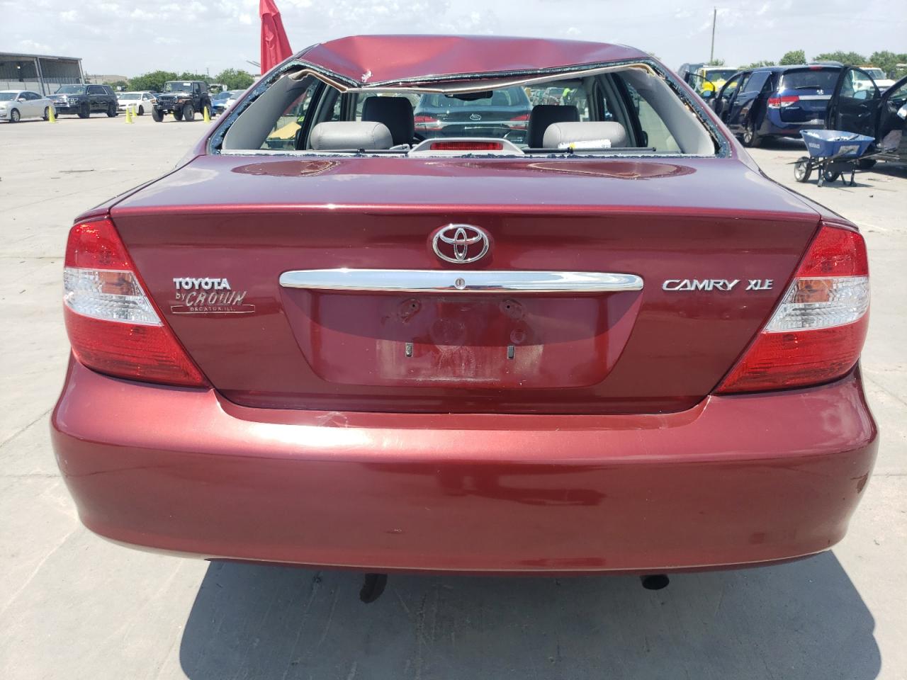 2004 Toyota Camry Le VIN: 4T1BE30K74U286193 Lot: 61145004
