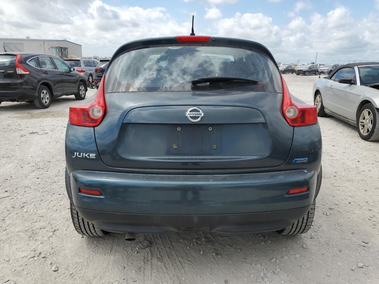 2014 Nissan Juke S VIN: JN8AF5MR4ET359015 Lot: 59703124