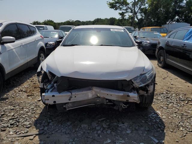  FORD TAURUS 2017 Белый