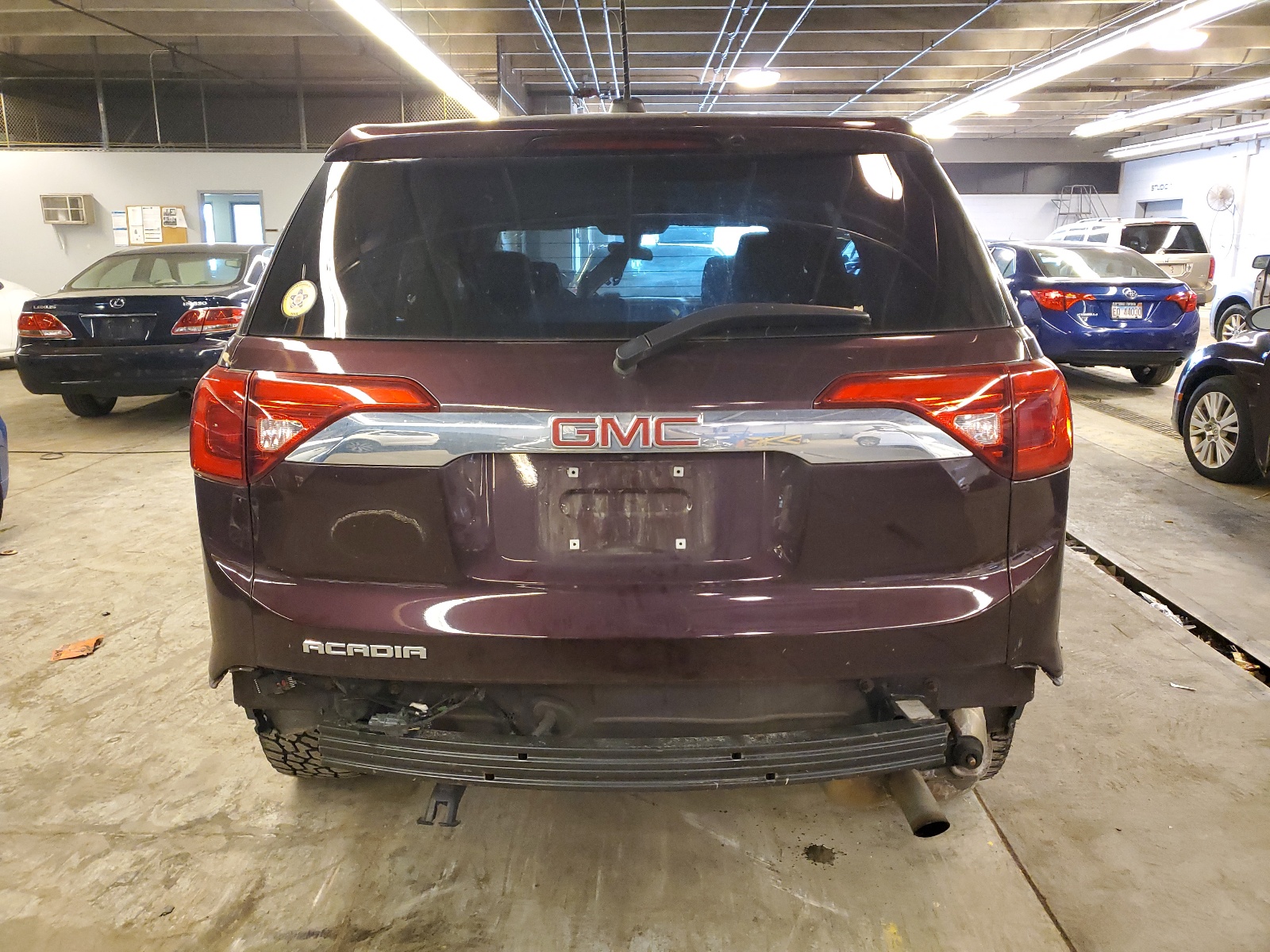 1GKKNKLA7JZ130207 2018 GMC Acadia Sle