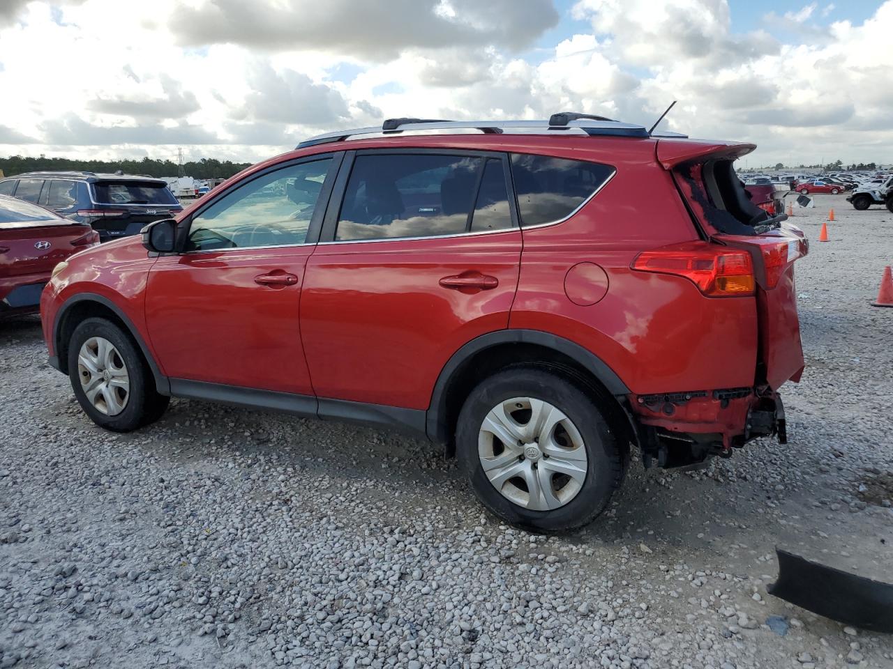 JTMZFREV5FD067306 2015 TOYOTA RAV 4 - Image 2