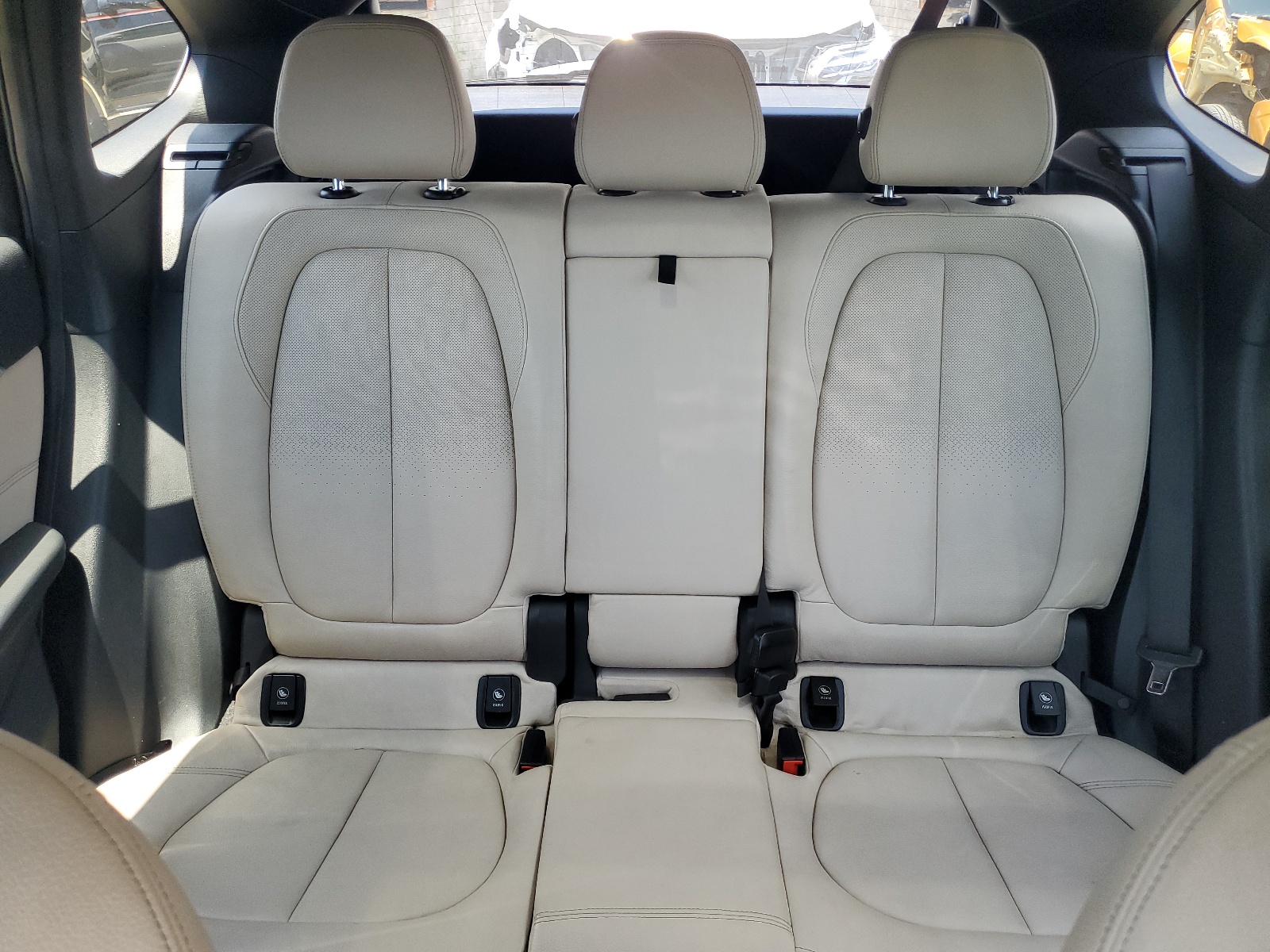 WBXHT3C31GP888067 2016 BMW X1 xDrive28I