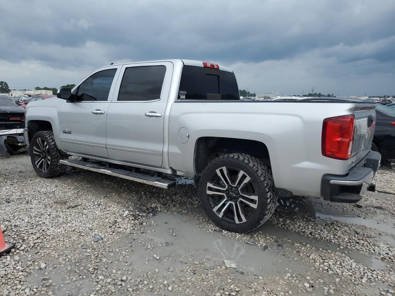 2017 Chevrolet Silverado - Image 2
