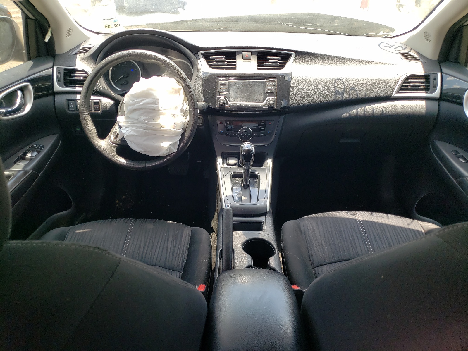 3N1AB7AP6JY241168 2018 Nissan Sentra S