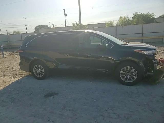 2021 Toyota Sienna Le VIN: 5TDKRKEC7MS022206 Lot: 57704644