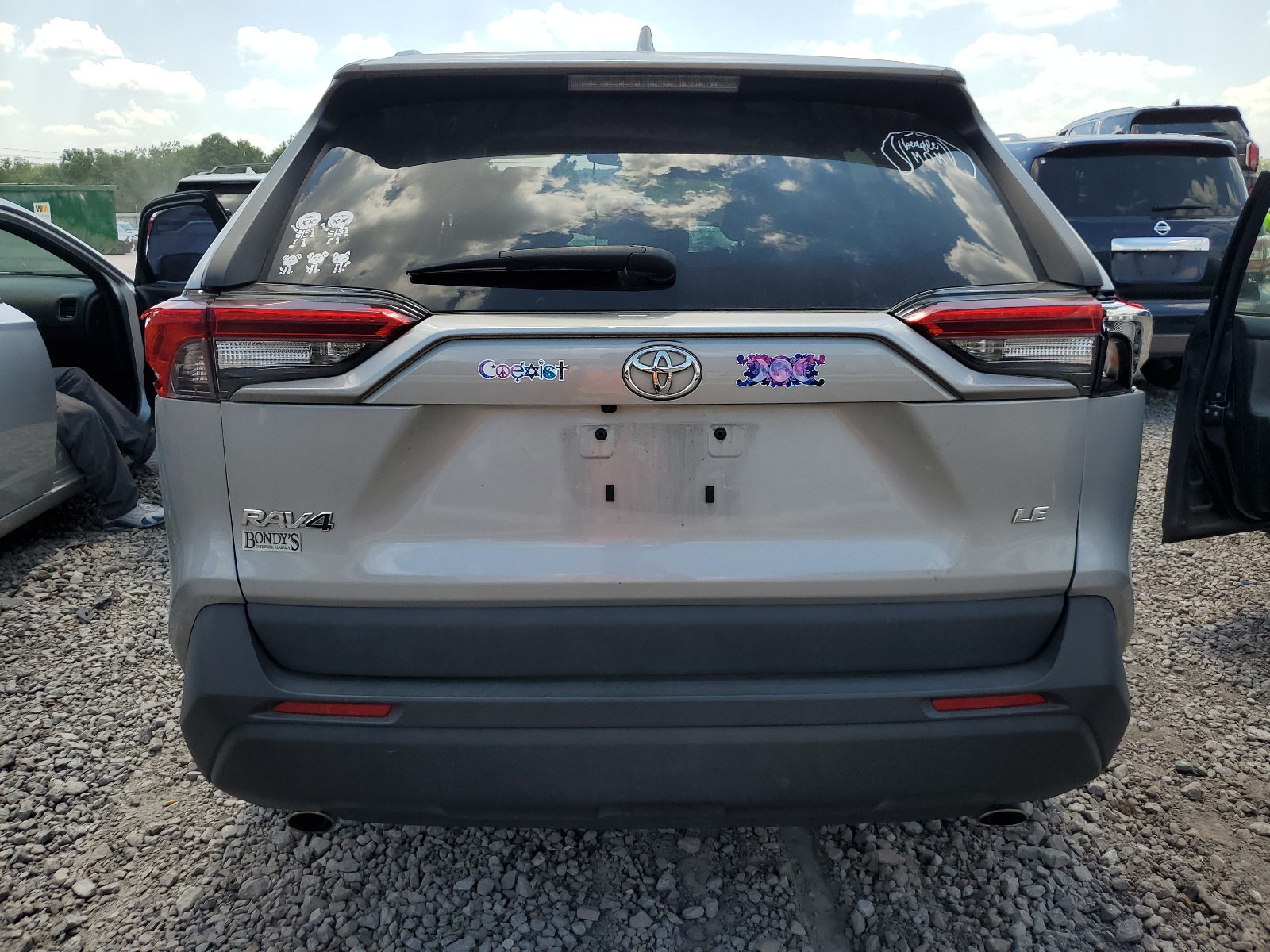 2T3H1RFV8MW170678 2021 Toyota Rav4 Le