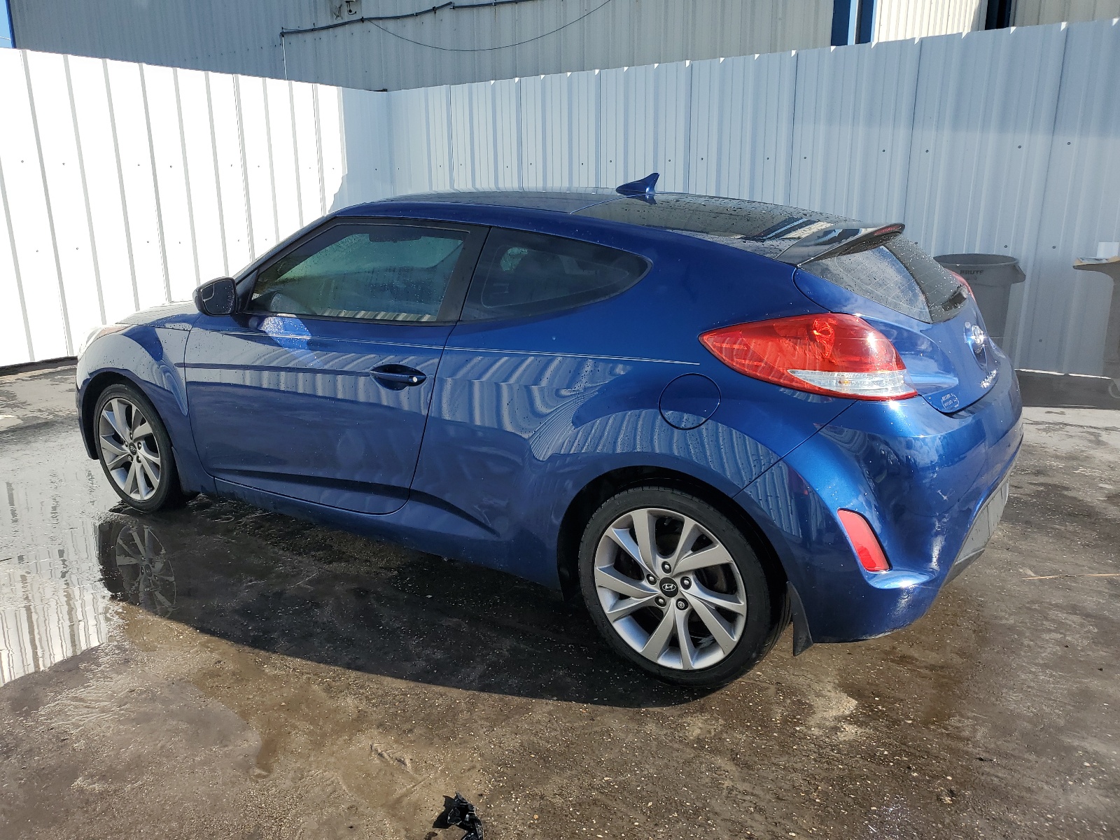 KMHTC6AD1HU322395 2017 Hyundai Veloster