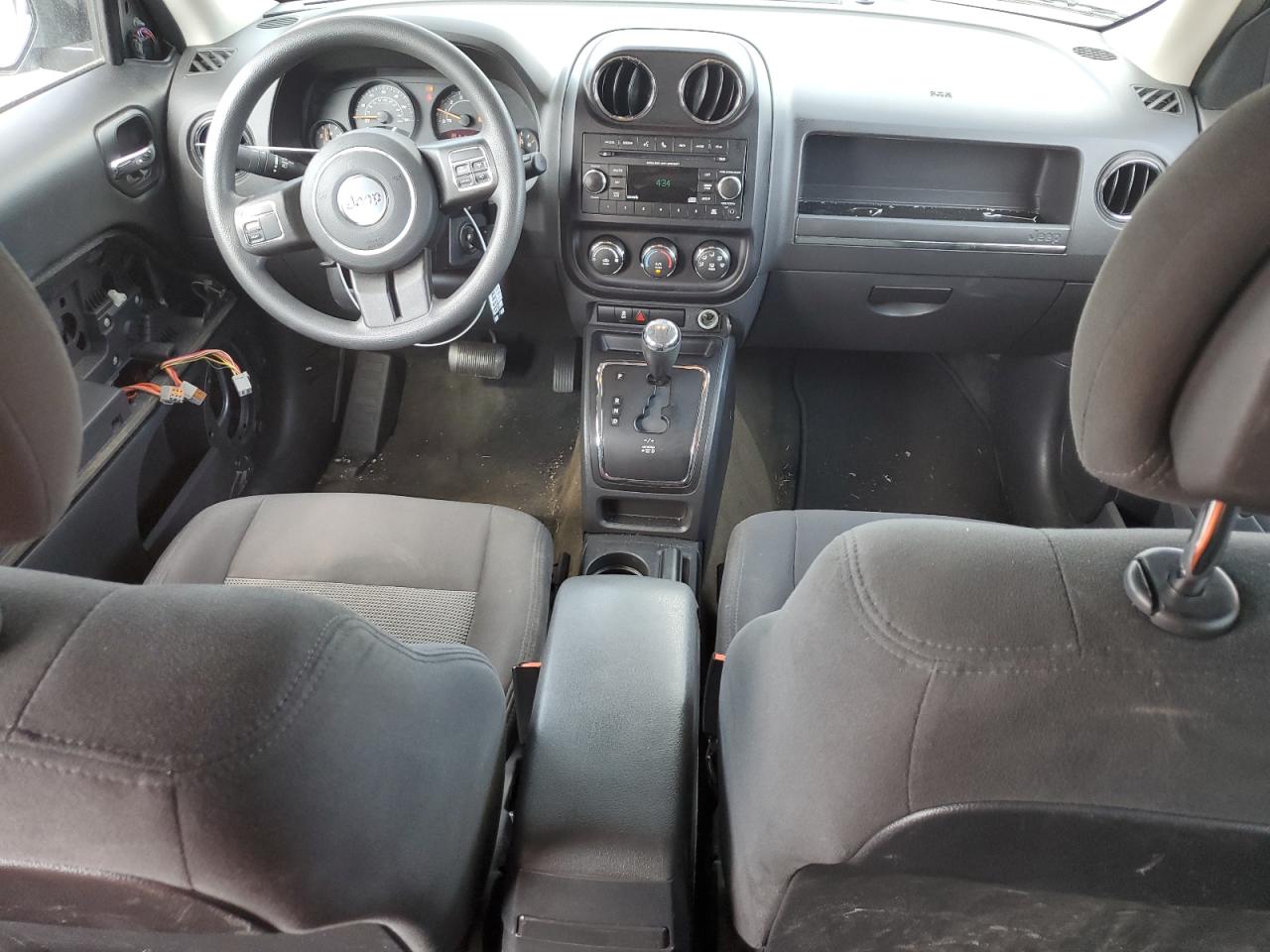 2016 Jeep Liberty (Patriot) - Image 8