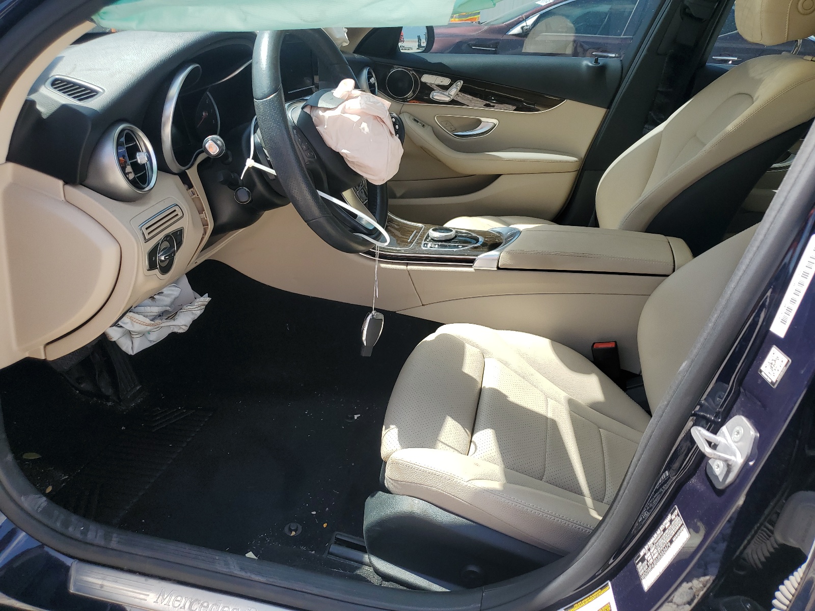 WDDWF4JB0JR352479 2018 Mercedes-Benz C 300