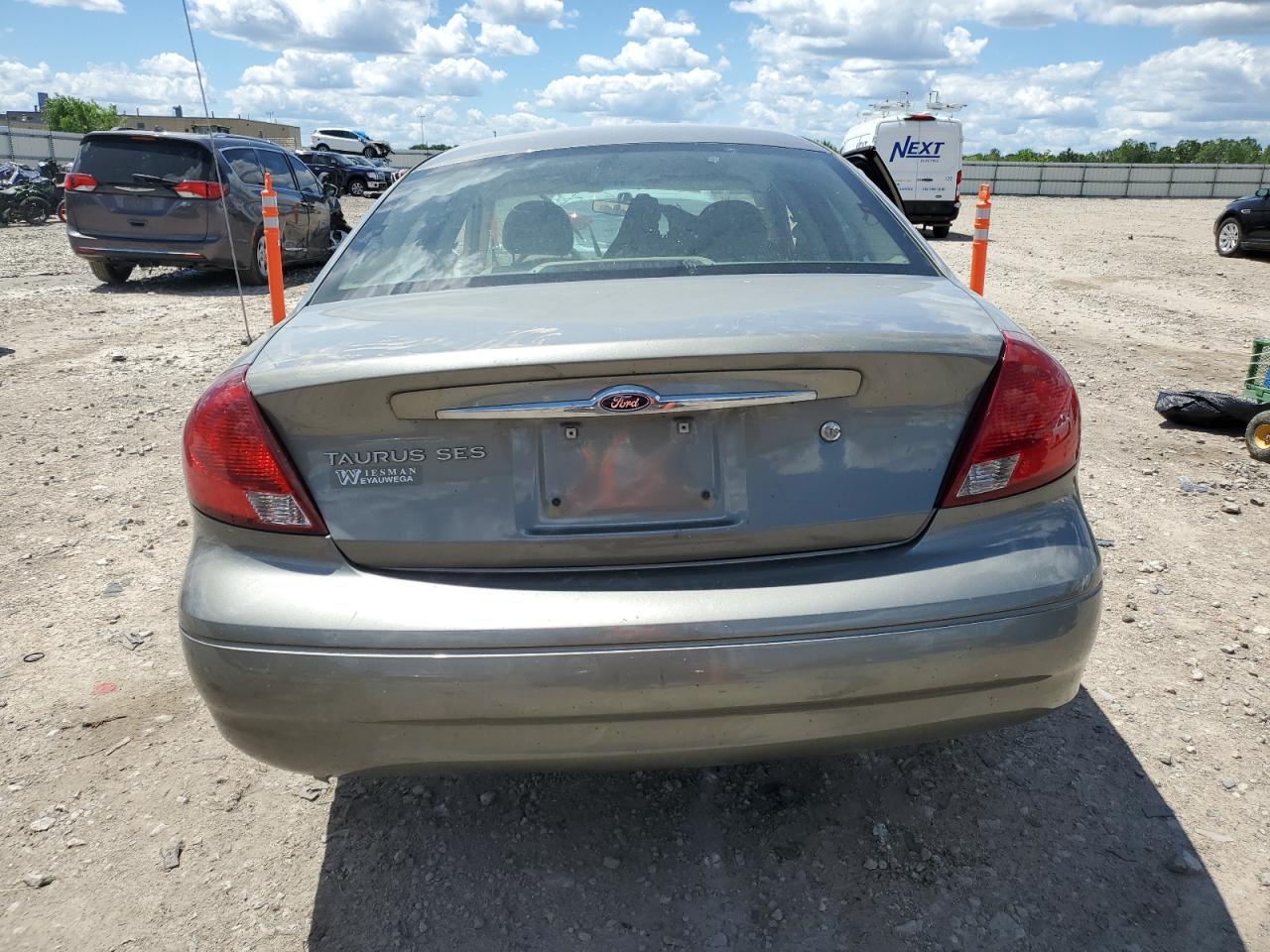 2003 Ford Taurus Ses VIN: 1FAFP552X3A238049 Lot: 60503934