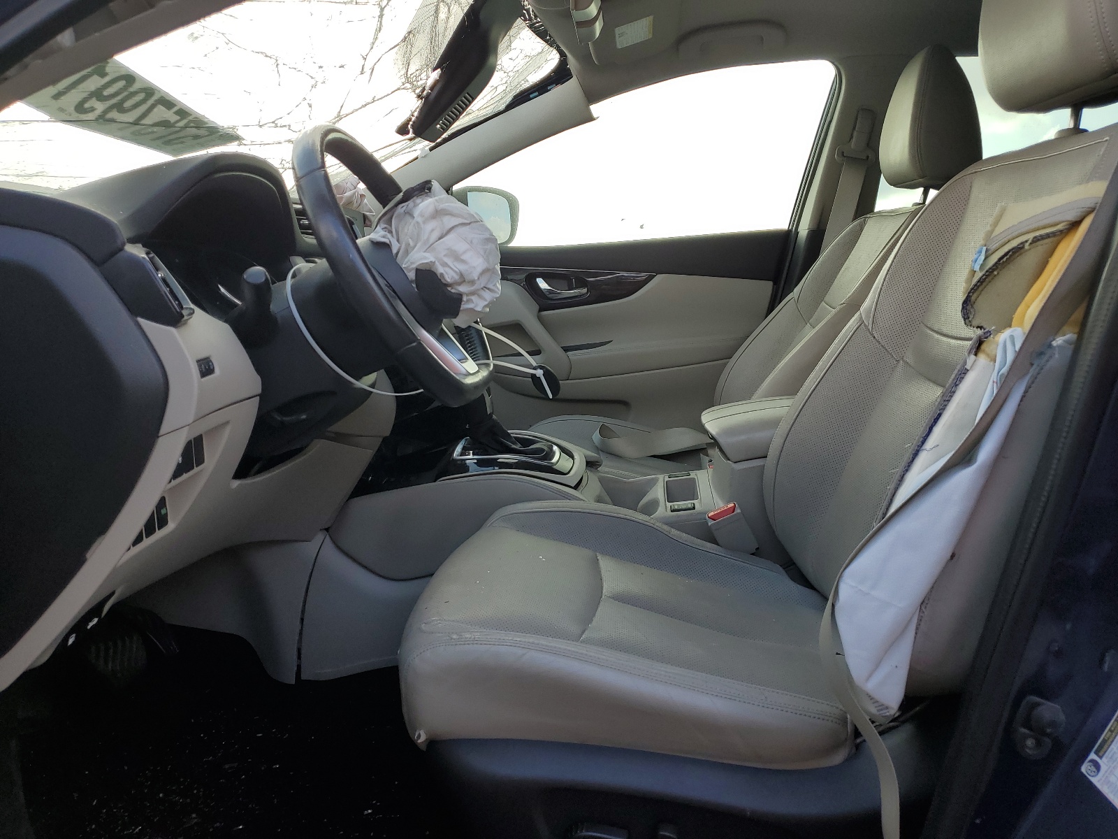 JN1BJ1CP5KW224078 2019 Nissan Rogue Sport S