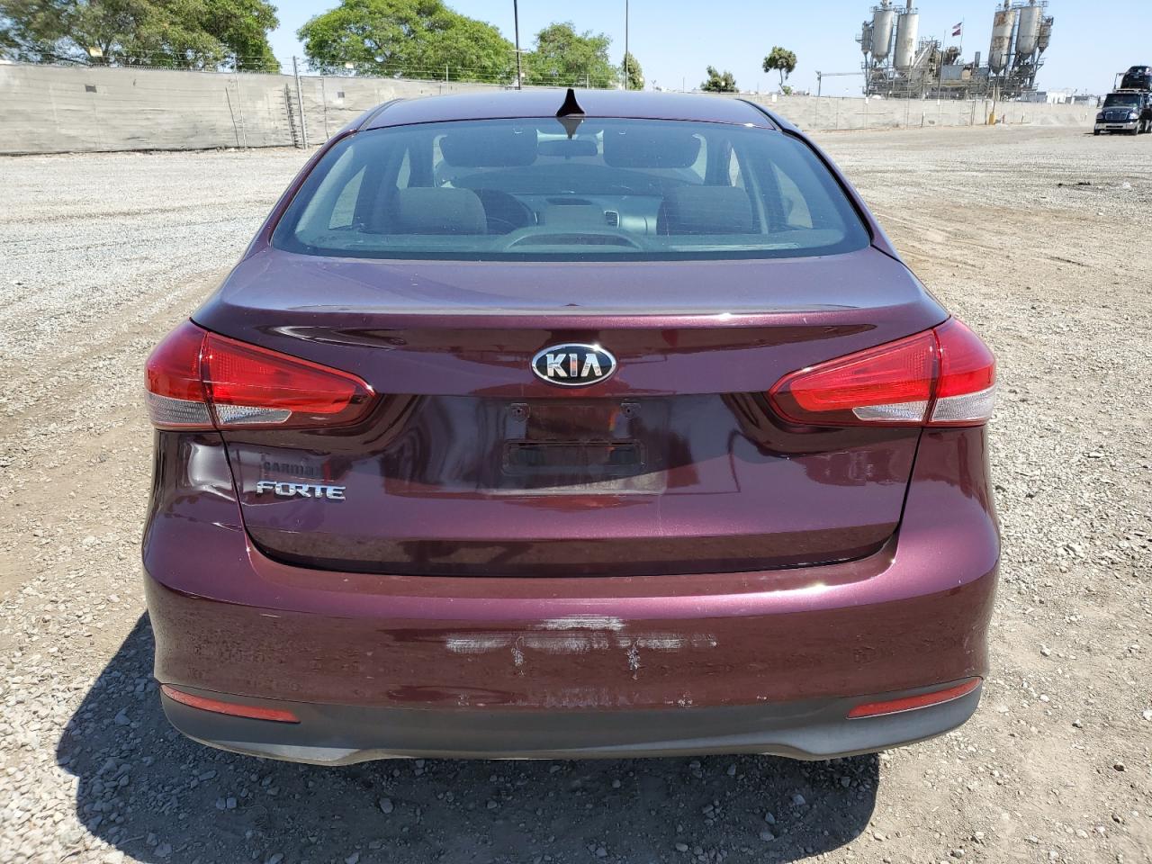 2017 Kia Forte Lx VIN: 3KPFK4A73HE010581 Lot: 59684844