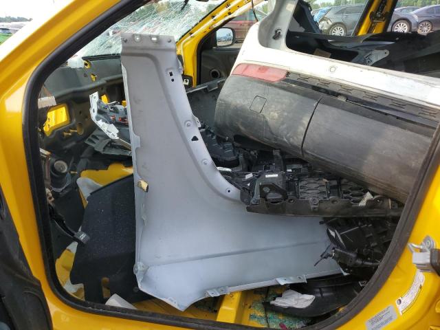  DODGE CHARGER 2017 Желтый