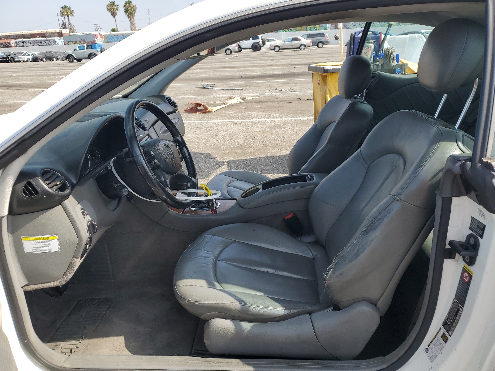 WDBTJ56H46F196811 2006 Mercedes-Benz Clk 350