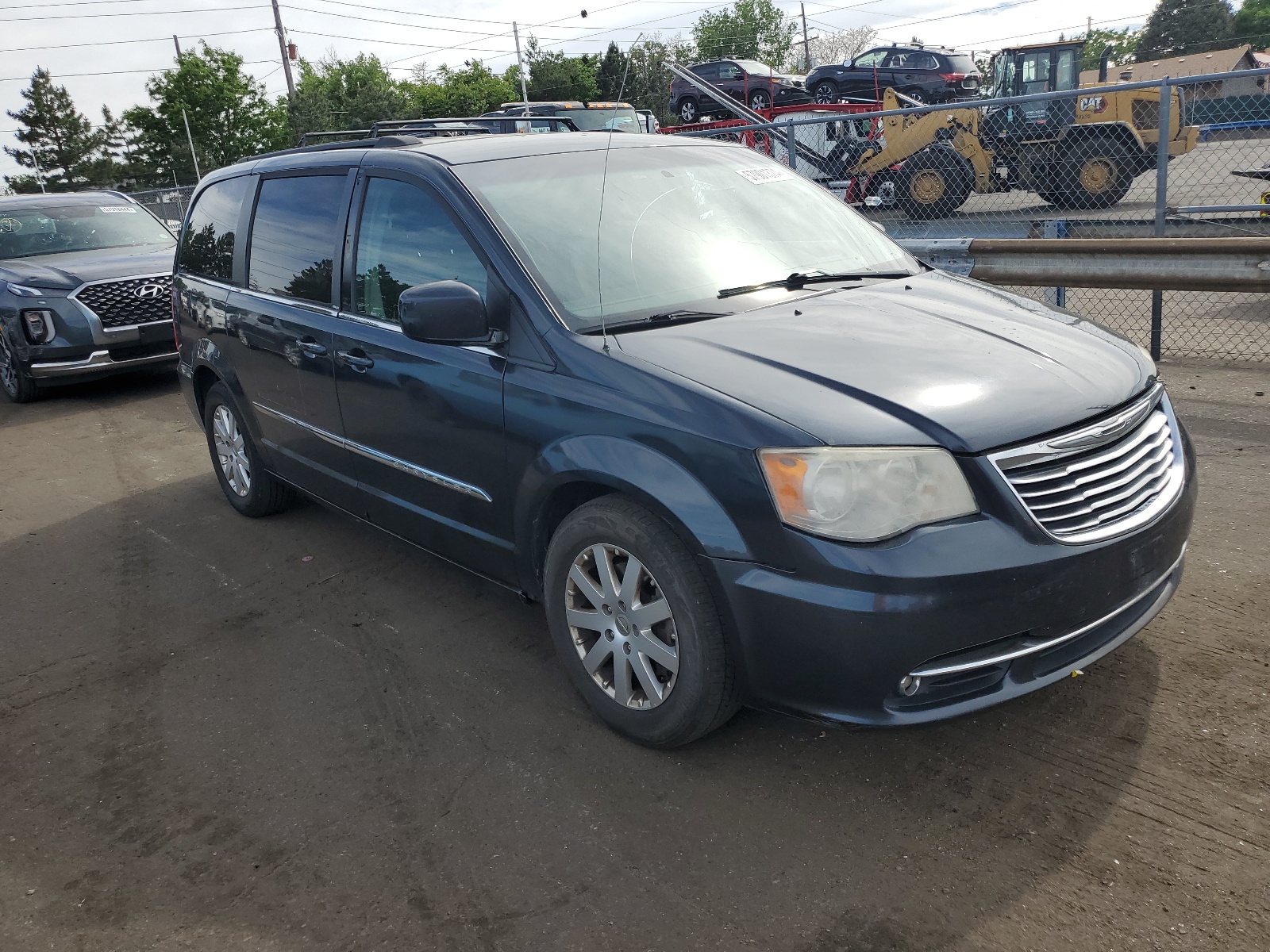 2013 Chrysler Town & Country Touring vin: 2C4RC1BG2DR690411