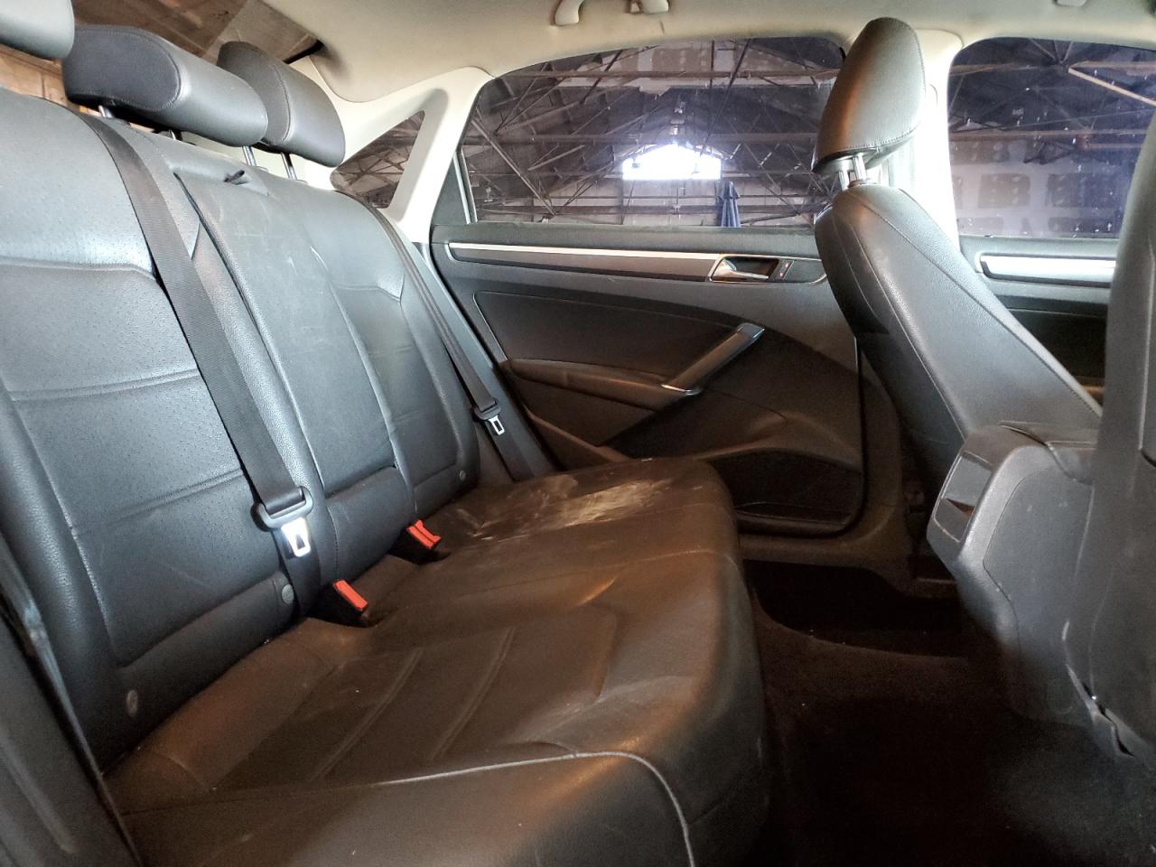 2017 Volkswagen Passat R-Line VIN: 1VWDT7A33HC025878 Lot: 59180184