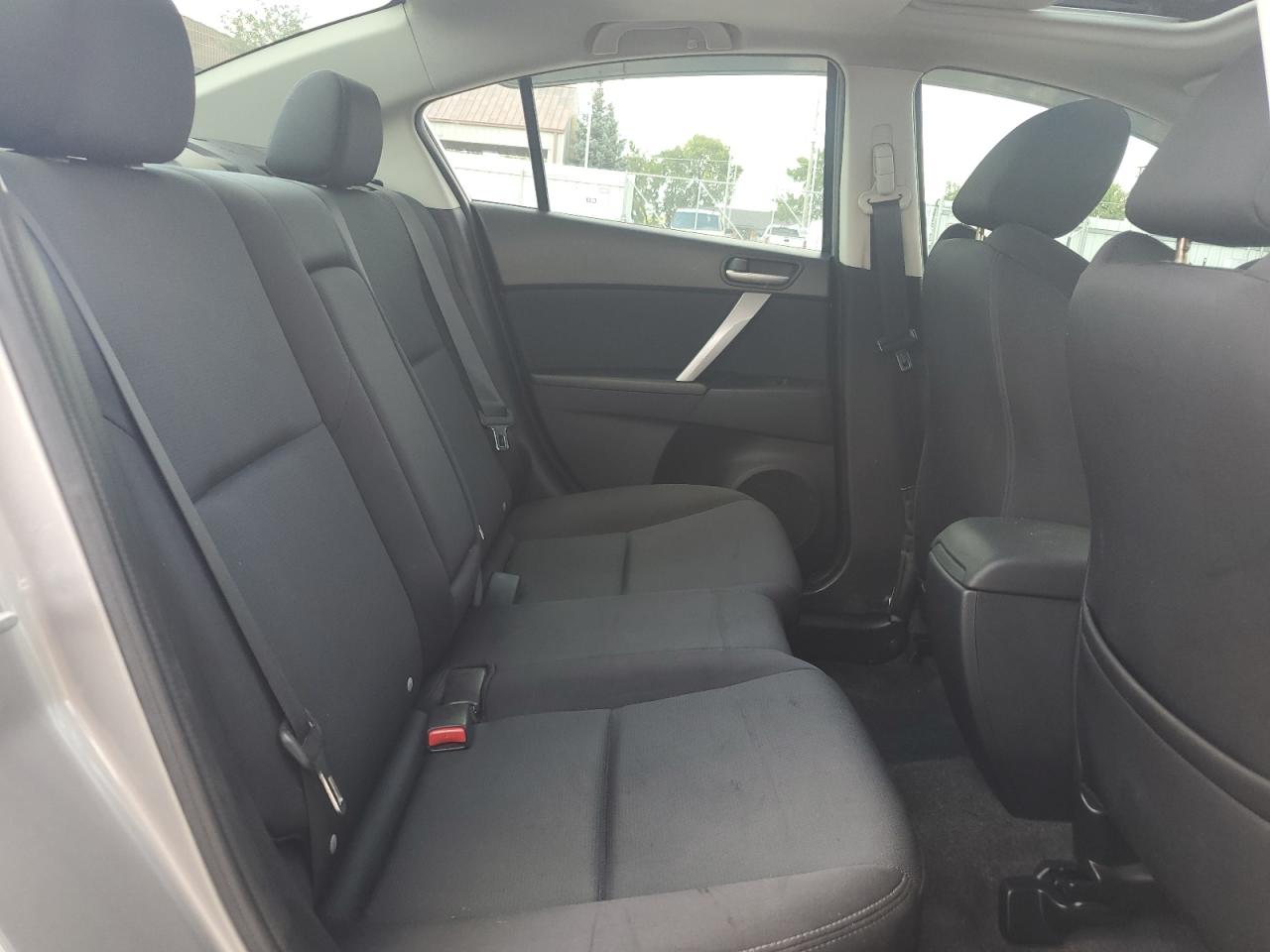 2011 Mazda 3 S VIN: JM1BL1U62B1367614 Lot: 60565814