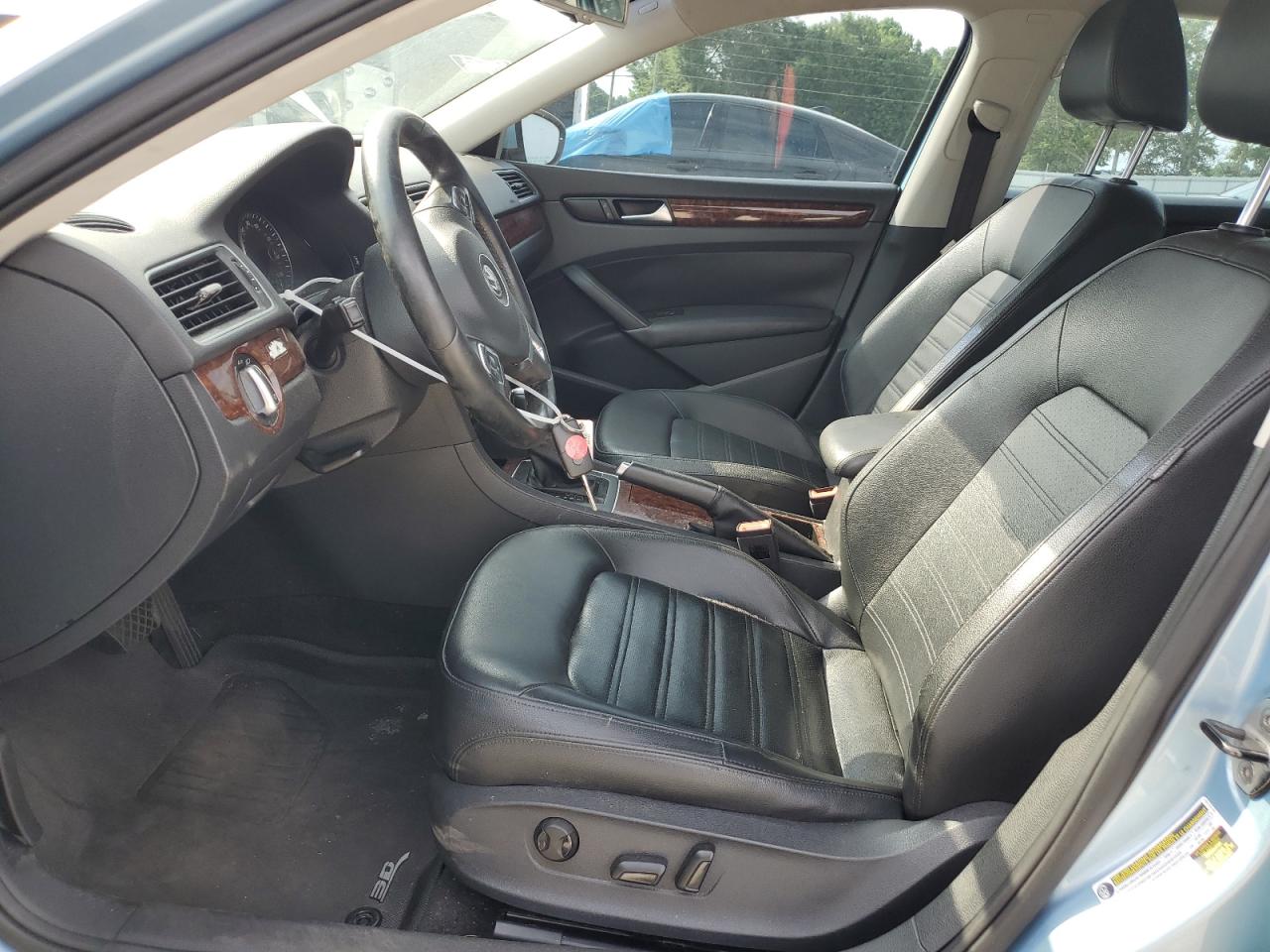 2012 Volkswagen Passat Sel VIN: 1VWCH7A33CC039043 Lot: 61001354