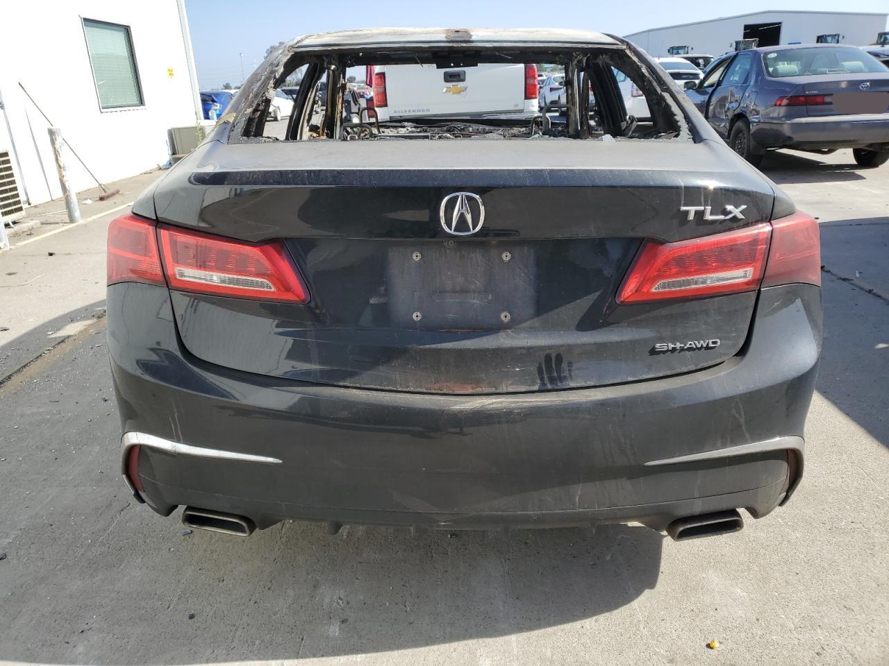 19UUB3F34KA001715 2019 Acura Tlx