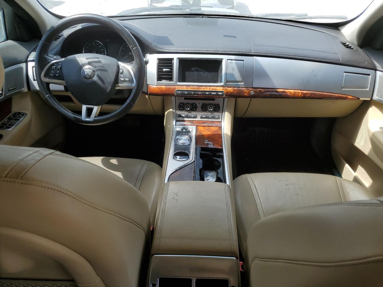 2015 Jaguar Xf 2.0T Premium VIN: SAJWA0FS5FPU64371 Lot: 60637894