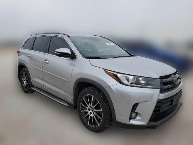  TOYOTA HIGHLANDER 2018 Сріблястий