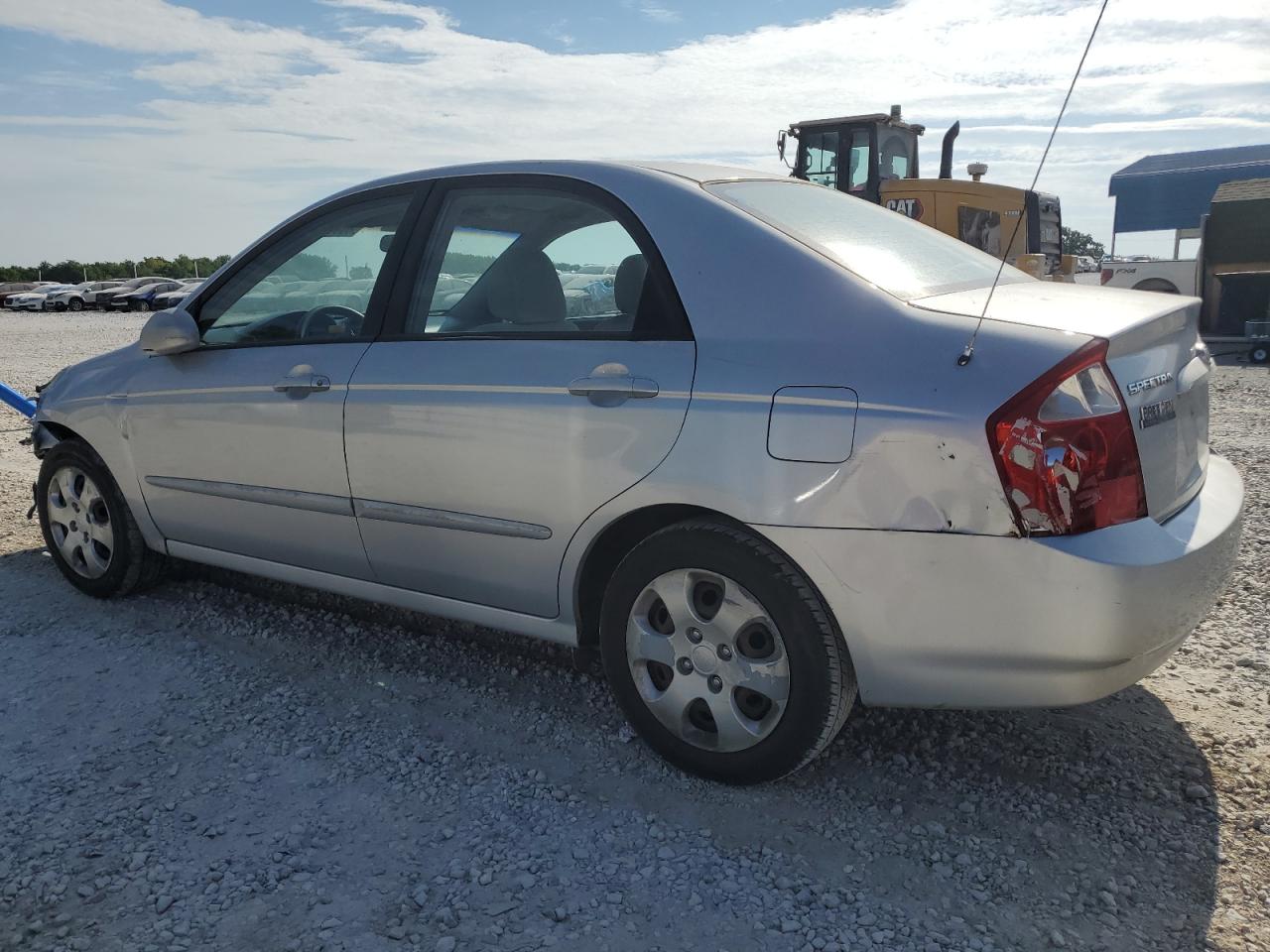 2005 Kia Spectra Lx VIN: KNAFE121655176582 Lot: 60313614