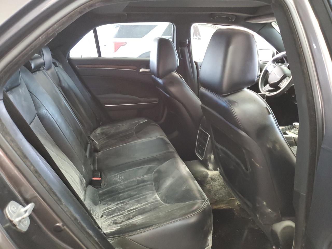 2015 Chrysler 300C Platinum VIN: 2C3CCASG8FH773036 Lot: 60028944