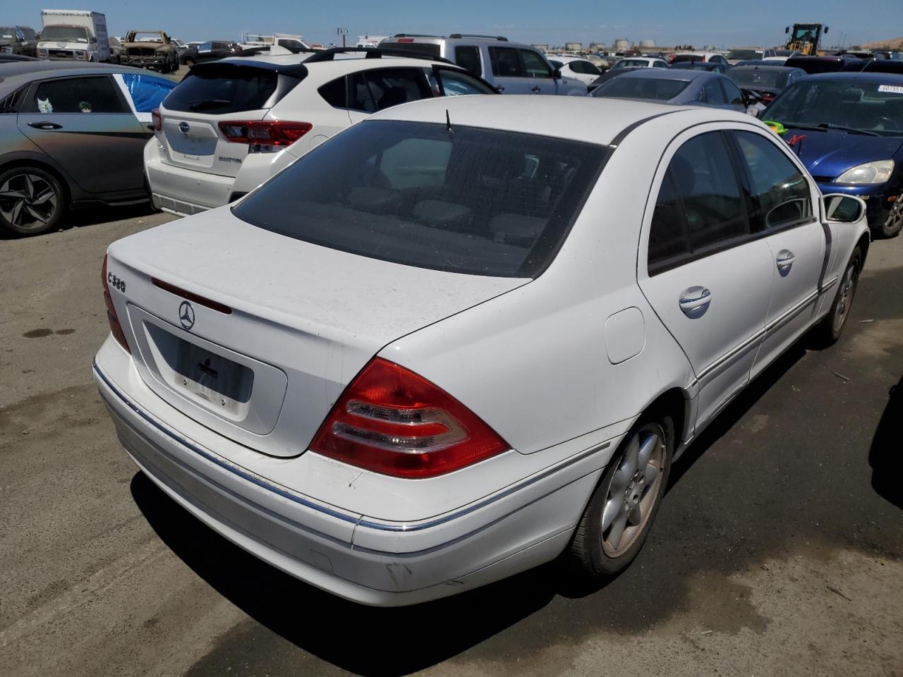 WDBRF64J01F087200 2001 Mercedes-Benz C 320