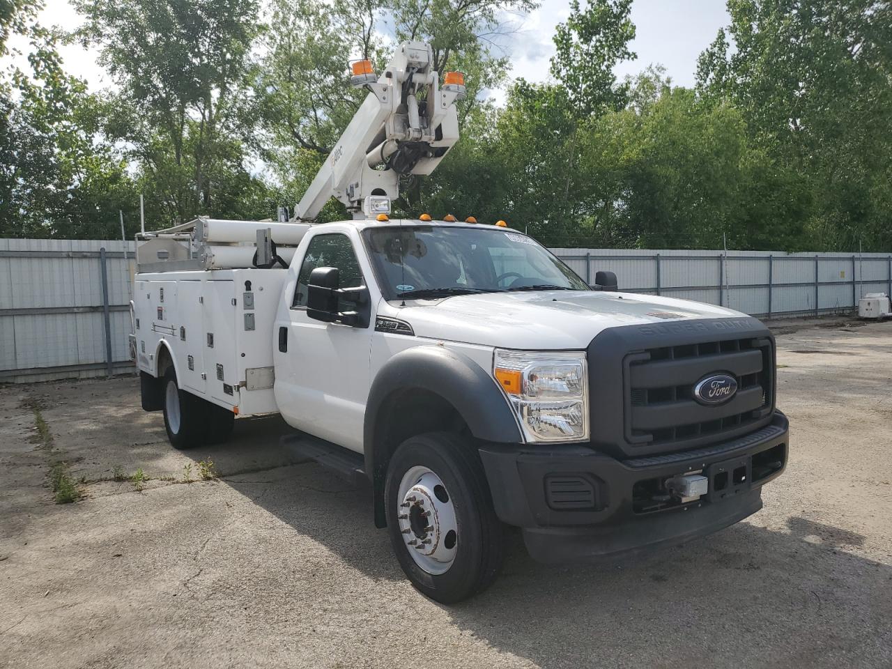 2012 Ford F450 - Image 4