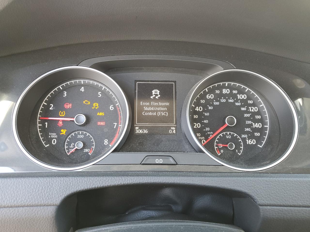 2019 Volkswagen Golf - Image 9